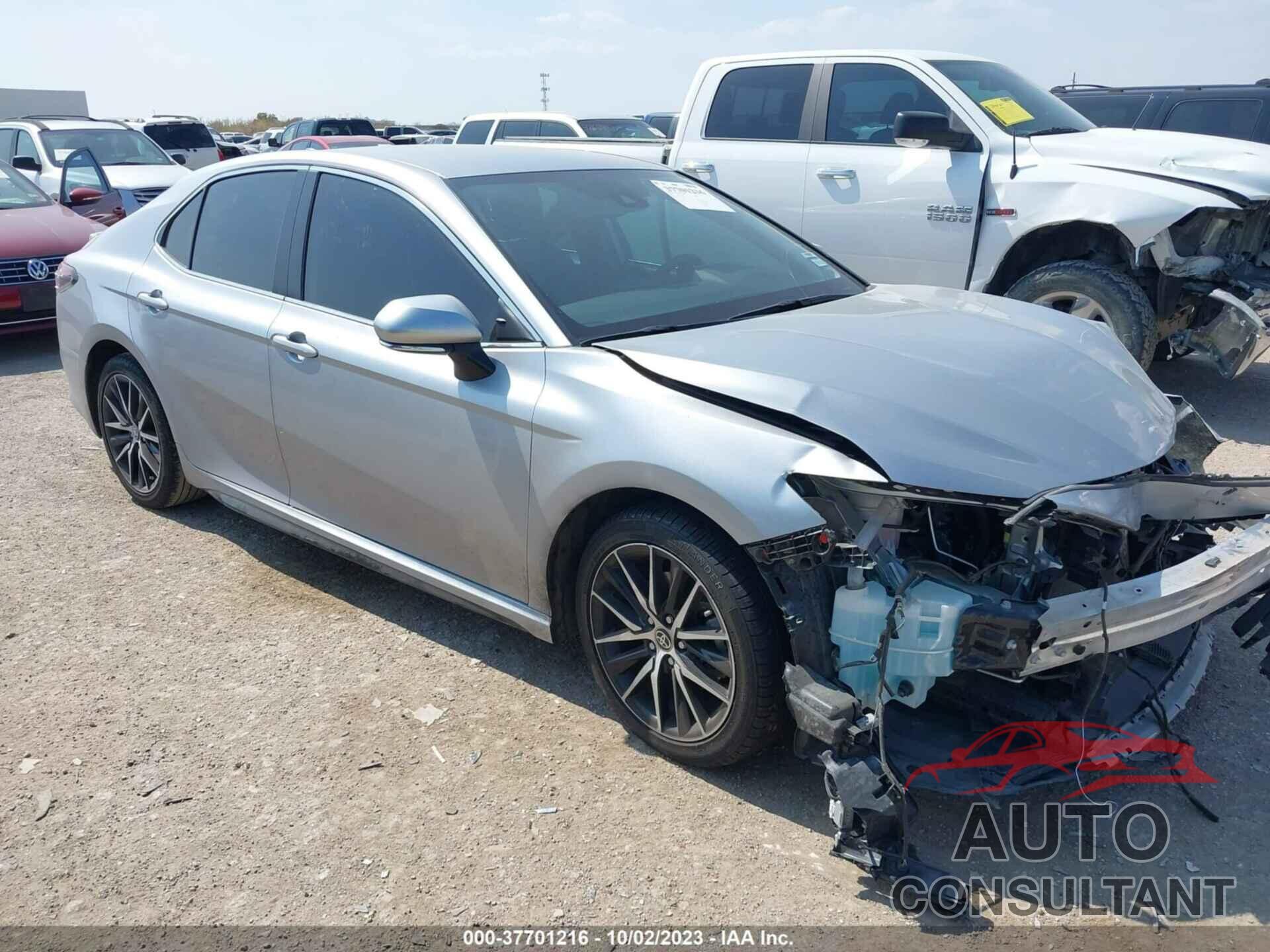 TOYOTA CAMRY 2022 - 4T1T11AK3NU643972