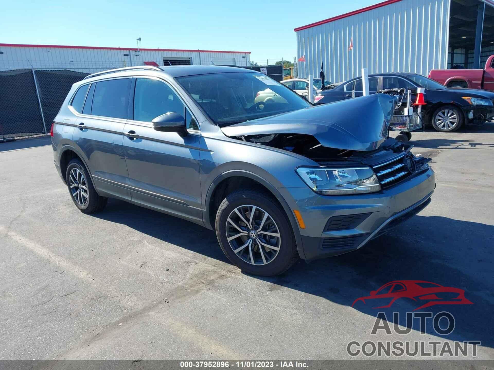 VOLKSWAGEN TIGUAN 2019 - 3VV2B7AX0KM164471