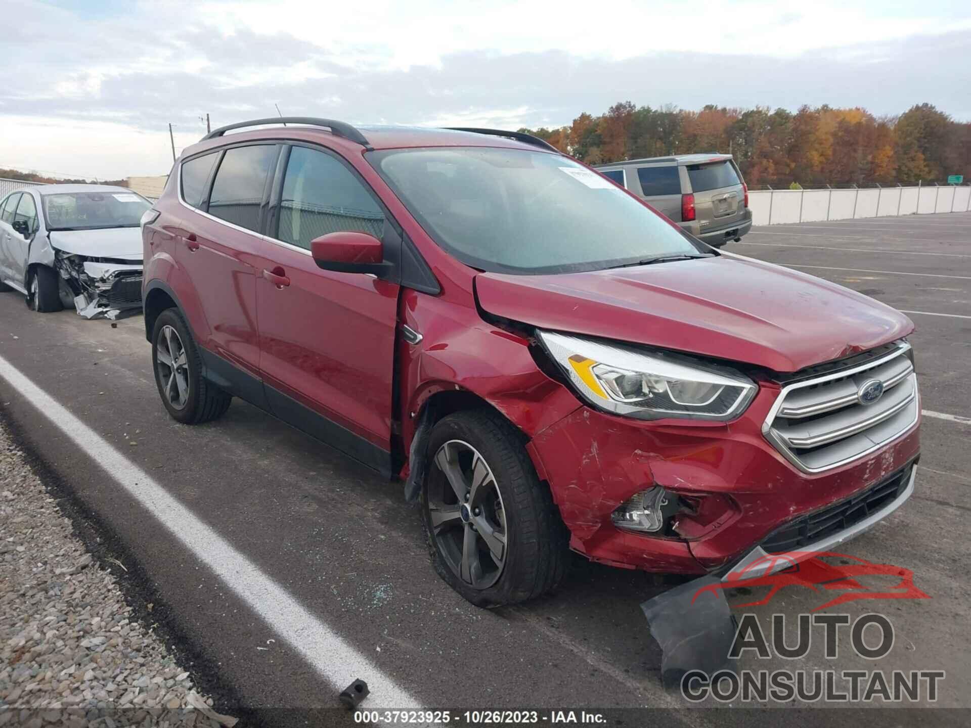 FORD ESCAPE 2017 - 1FMCU0GD2HUD26392