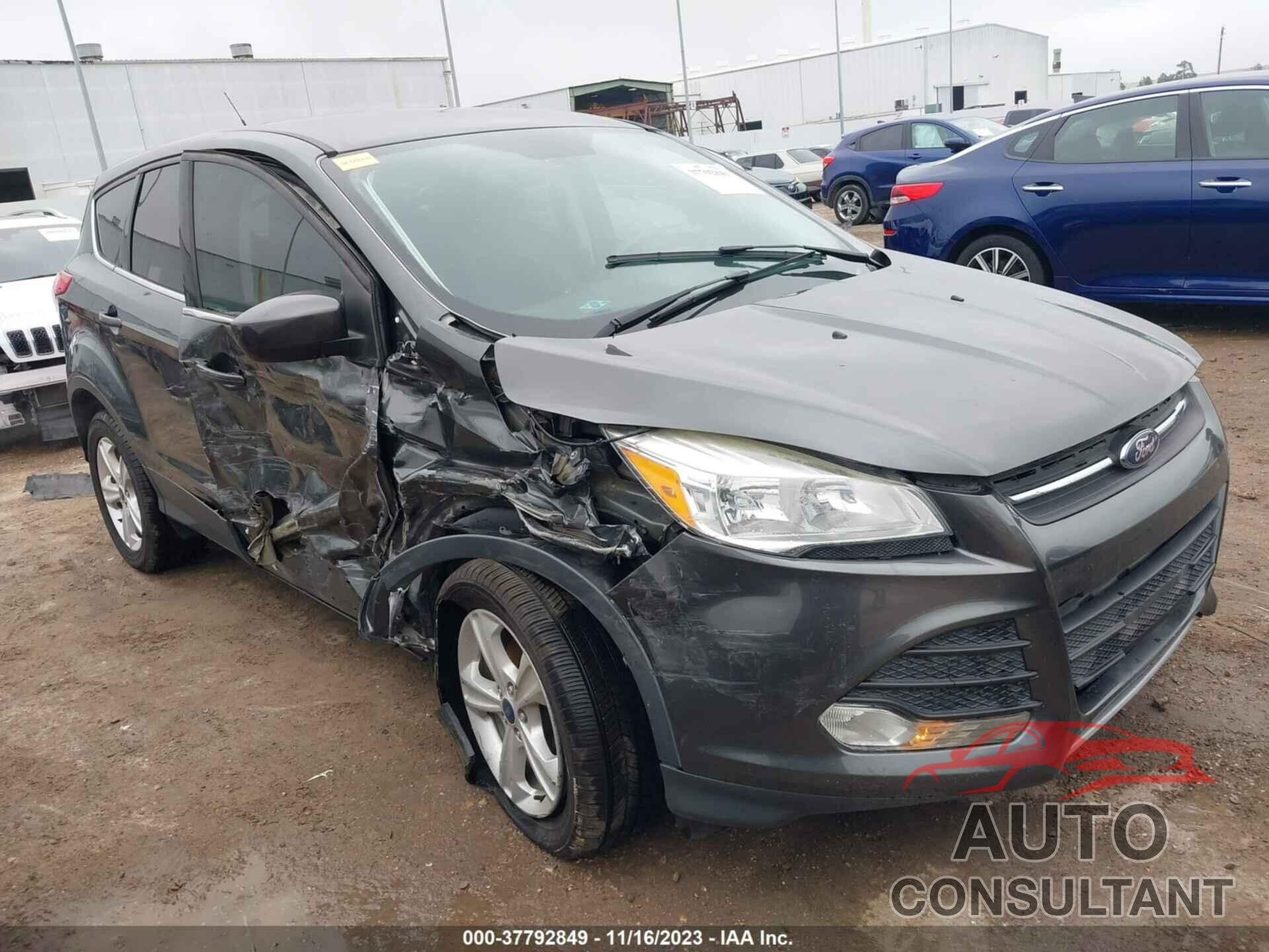 FORD ESCAPE 2016 - 1FMCU0GX1GUC10383