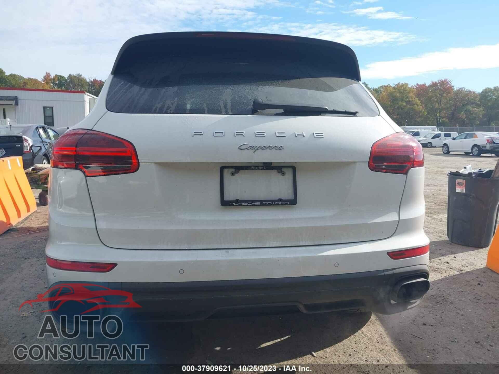PORSCHE CAYENNE 2018 - WP1AA2A27JKA06329