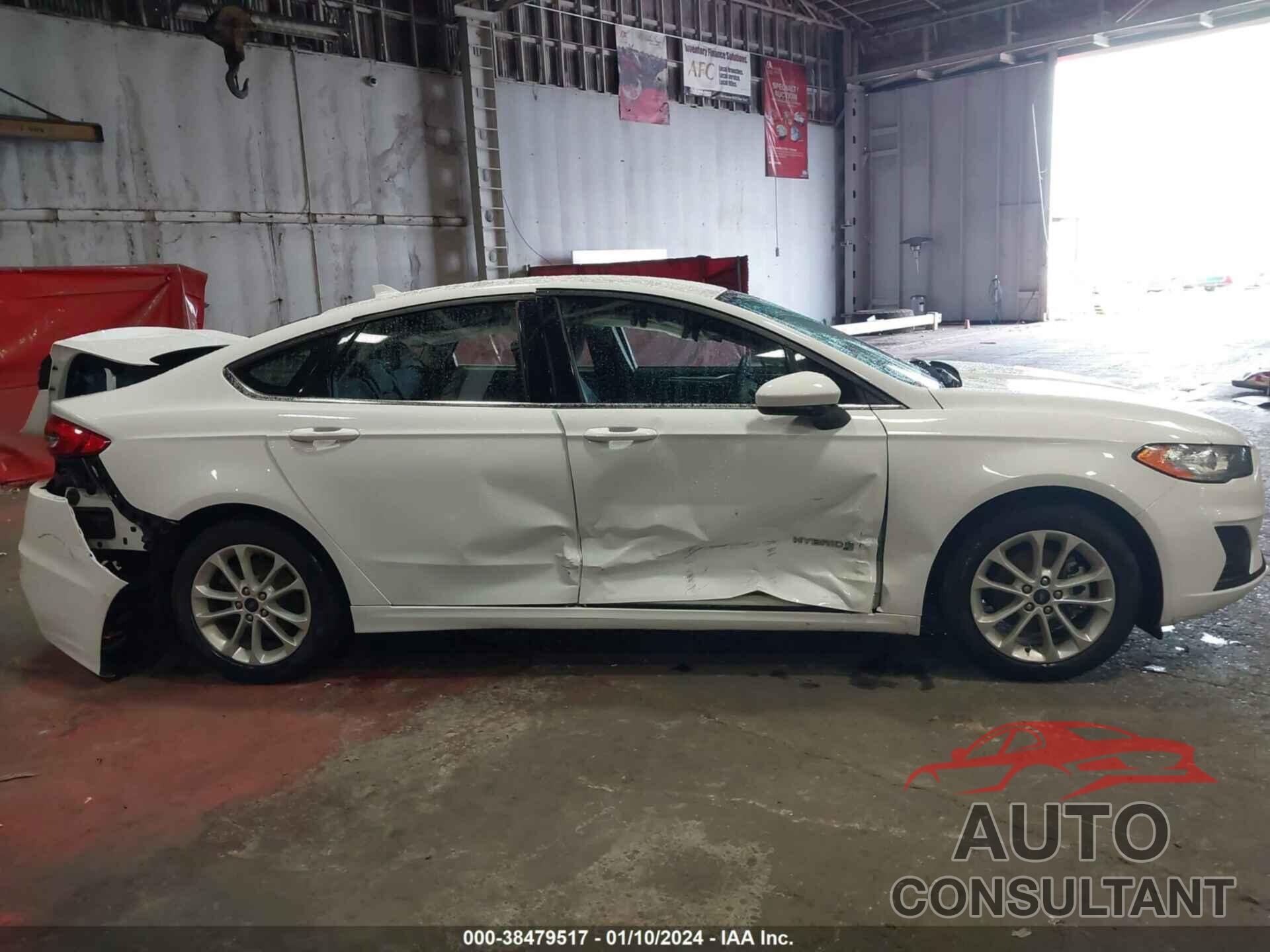 FORD FUSION HYBRID 2019 - 3FA6P0LU9KR181967