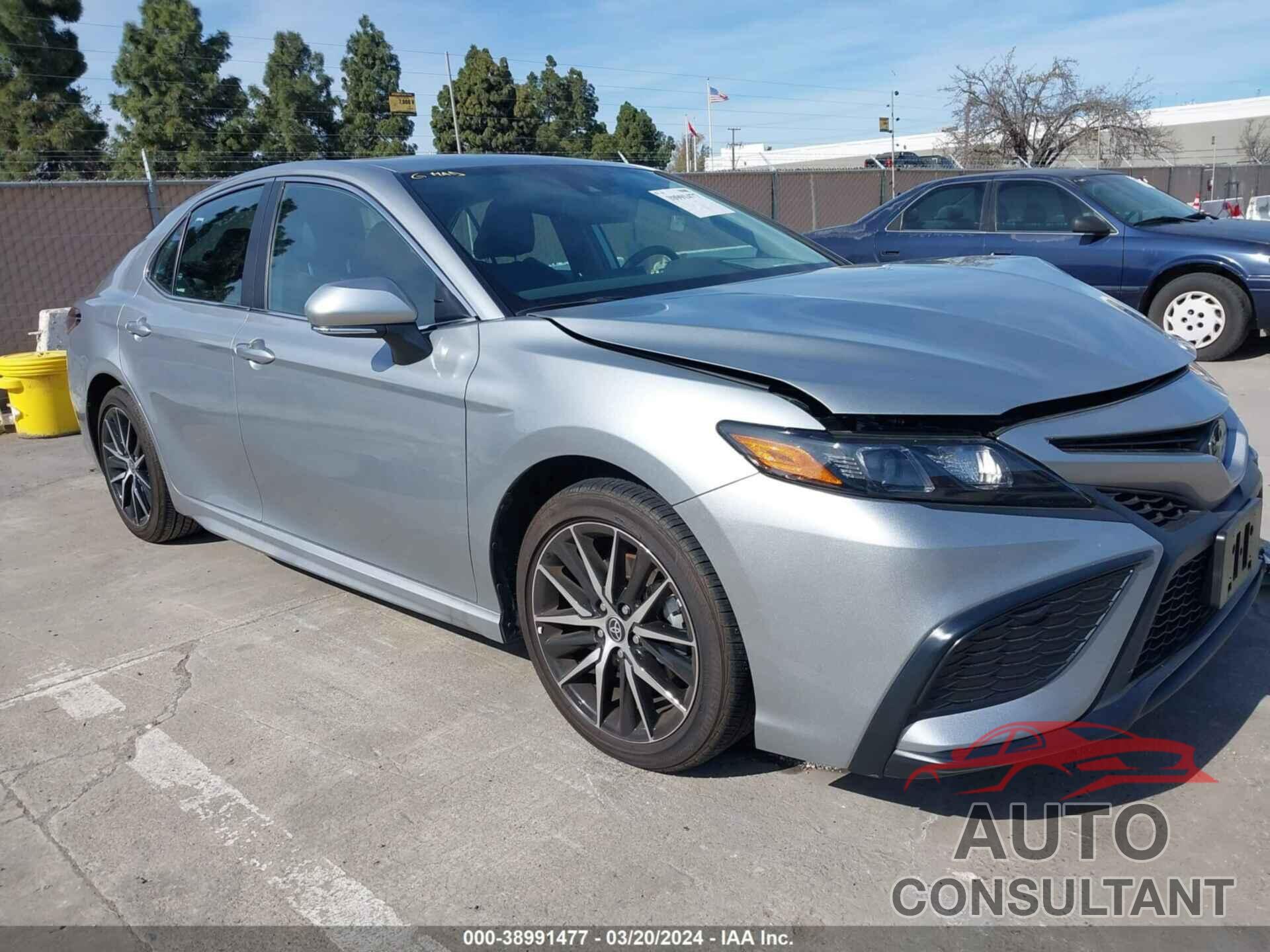 TOYOTA CAMRY 2023 - 4T1G11AK2PU162406