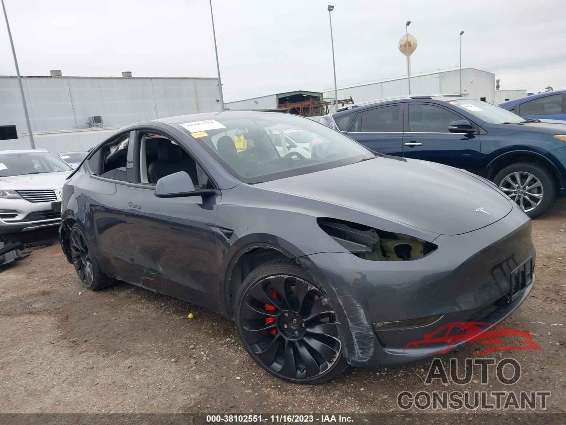 TESLA MODEL Y 2022 - 7SAYGDEF0NF381993