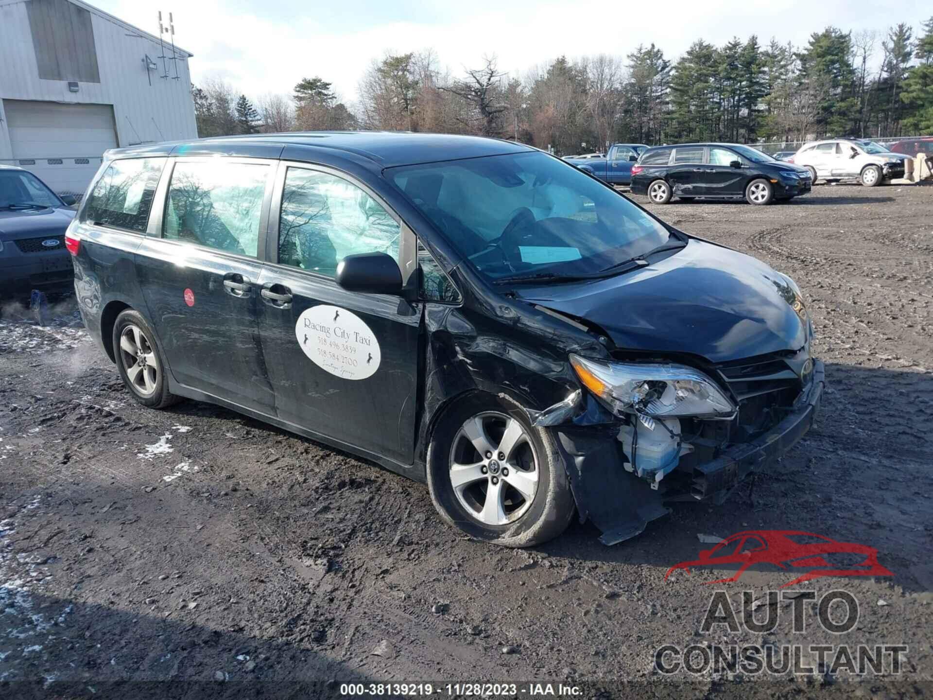 TOYOTA SIENNA 2018 - 5TDZZ3DC2JS958252