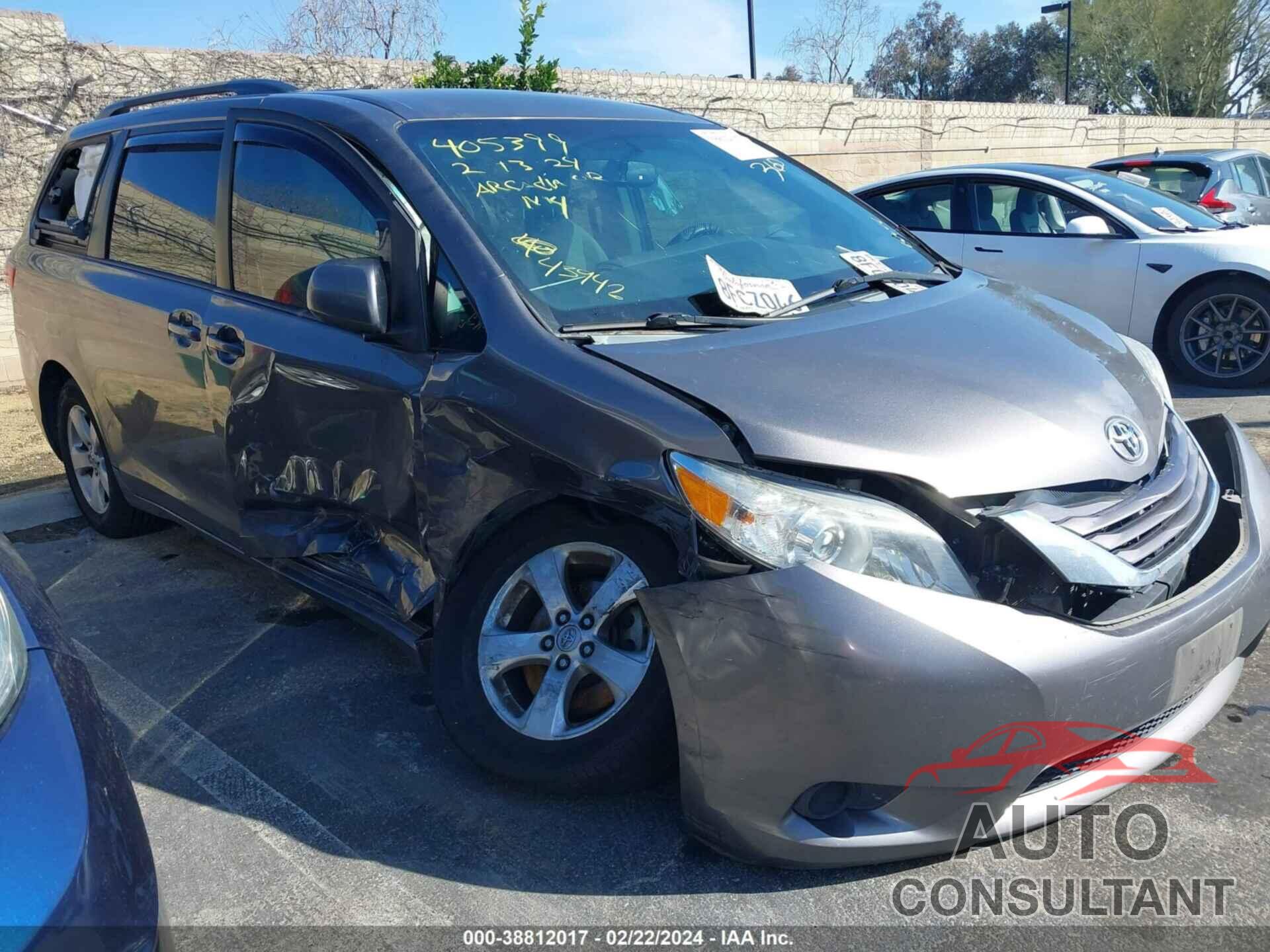 TOYOTA SIENNA 2016 - 5TDKK3DC0GS724416