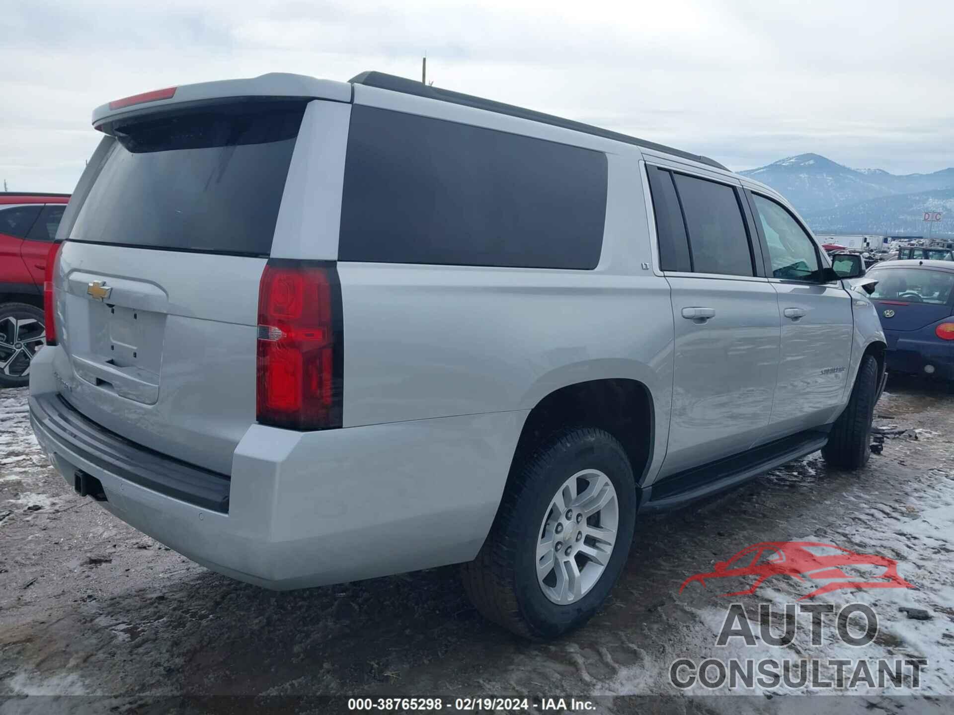 CHEVROLET SUBURBAN 2019 - 1GNSKHKC8KR364696