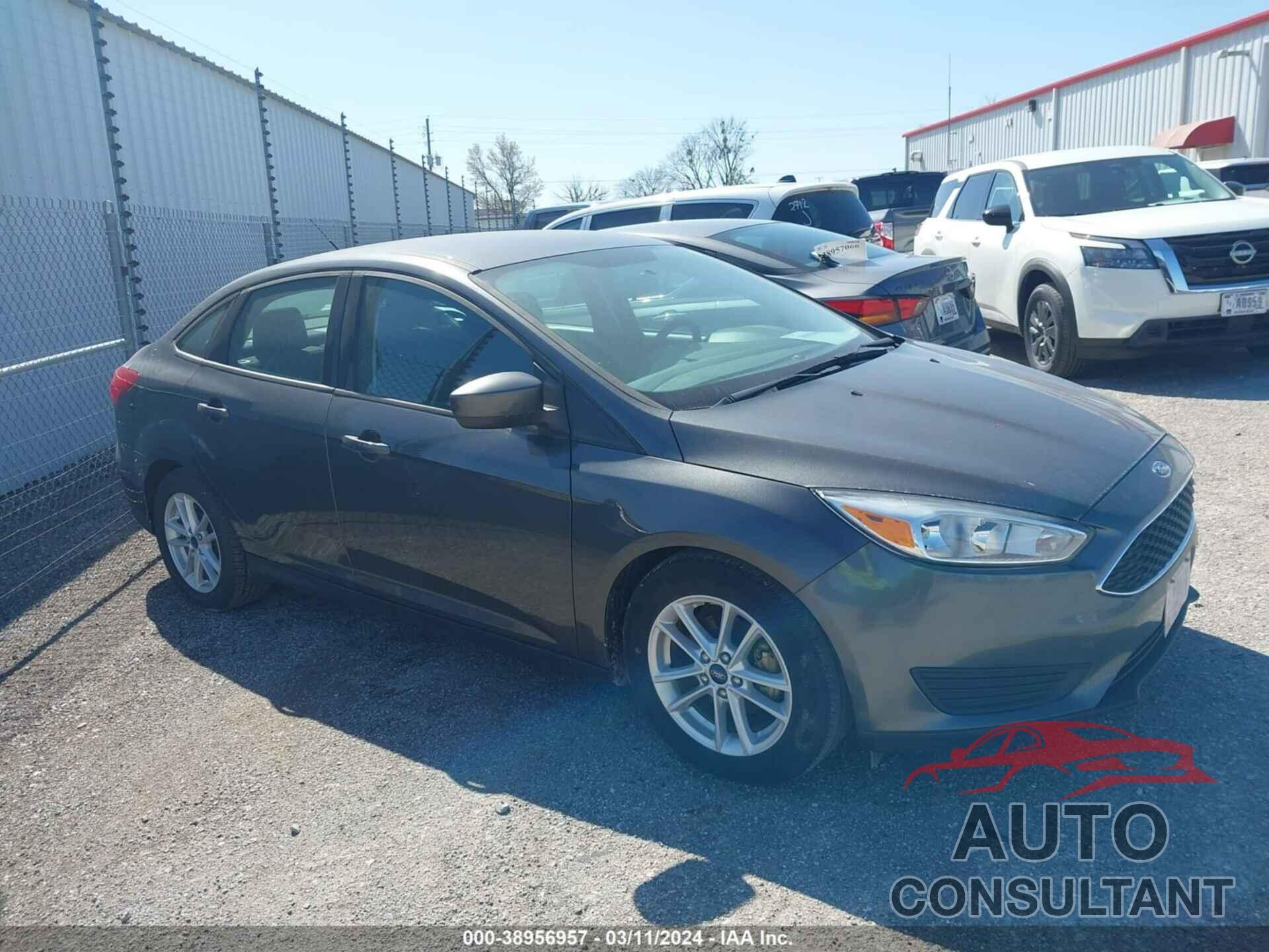 FORD FOCUS 2018 - 1FADP3F28JL328876