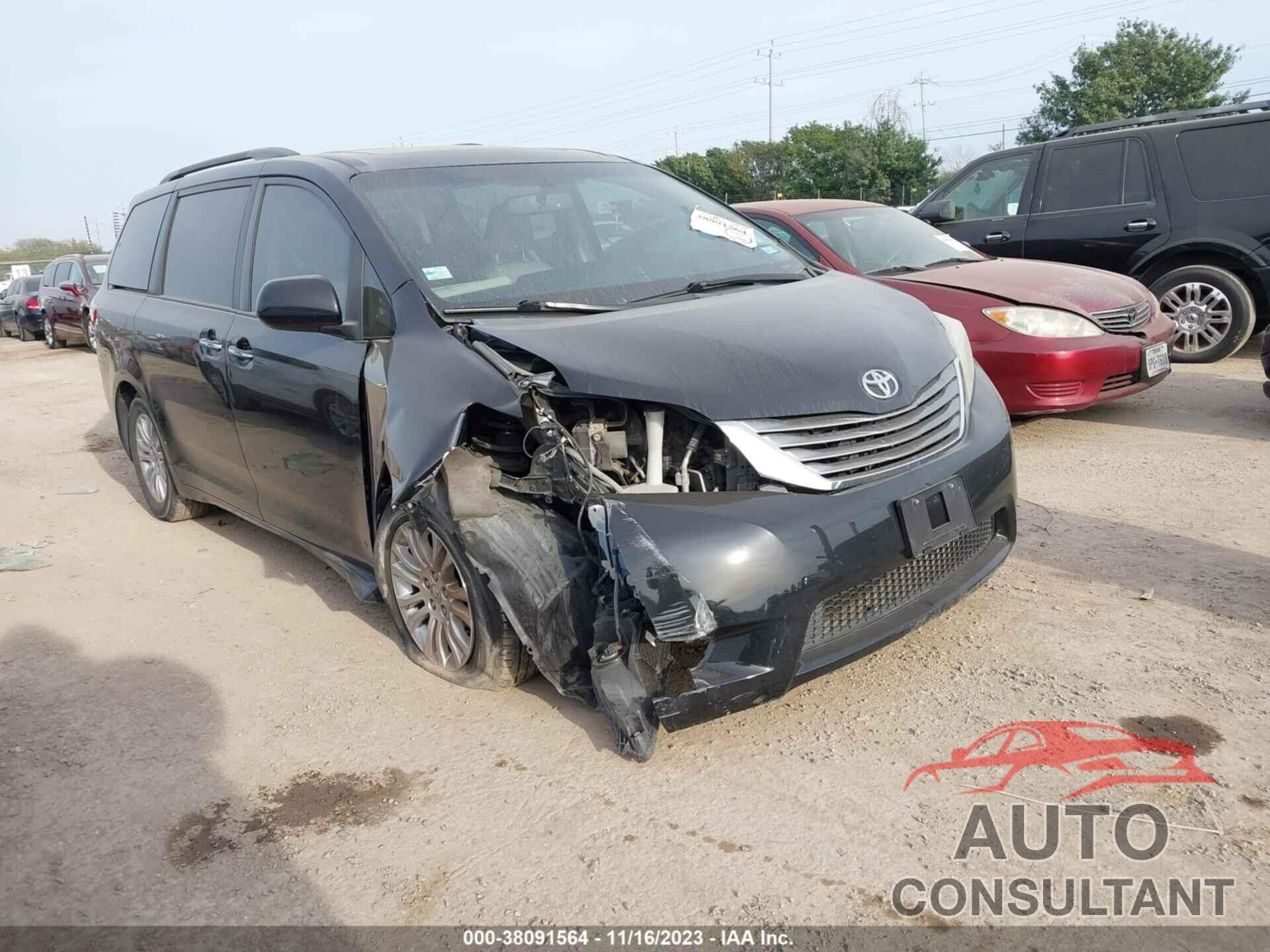 TOYOTA SIENNA 2015 - 5TDYK3DC5FS677845