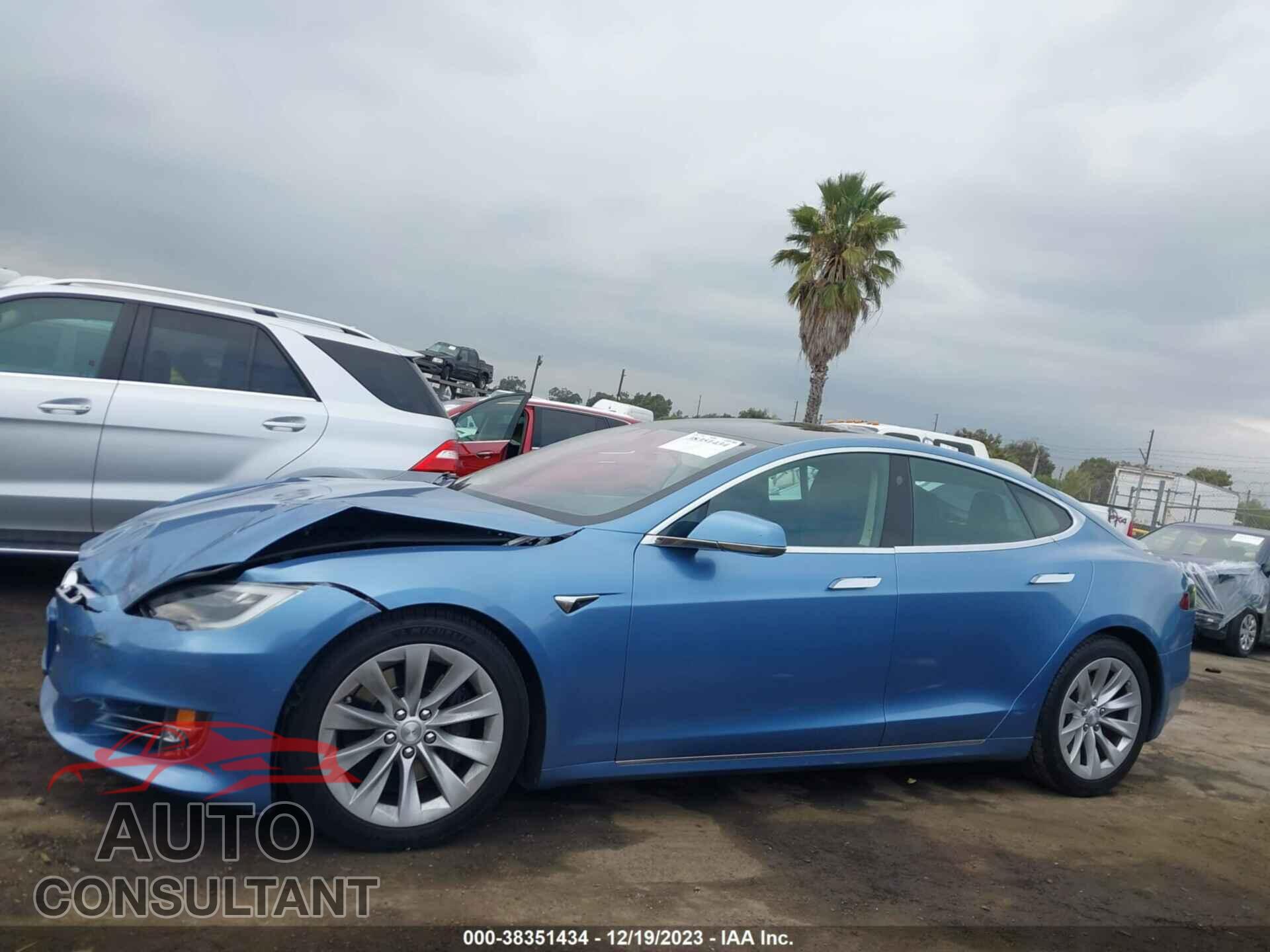 TESLA MODEL S 2017 - 5YJSA1E21HF186523