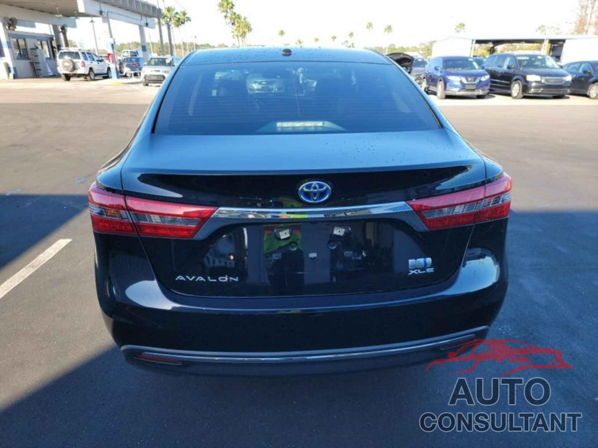 TOYOTA AVALON HYBRID 2018 - 4T1BD1EB8JU062636