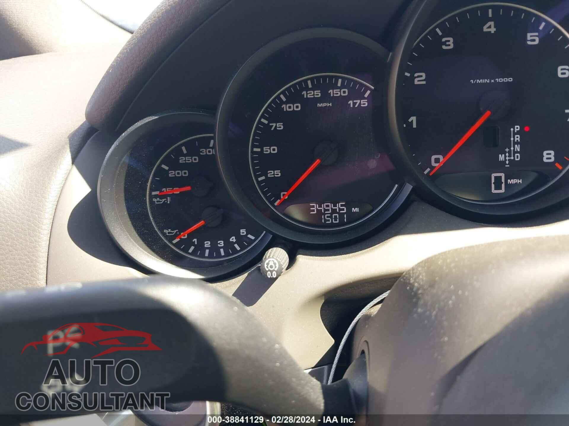 PORSCHE CAYENNE 2017 - WP1AA2A26HKA80352