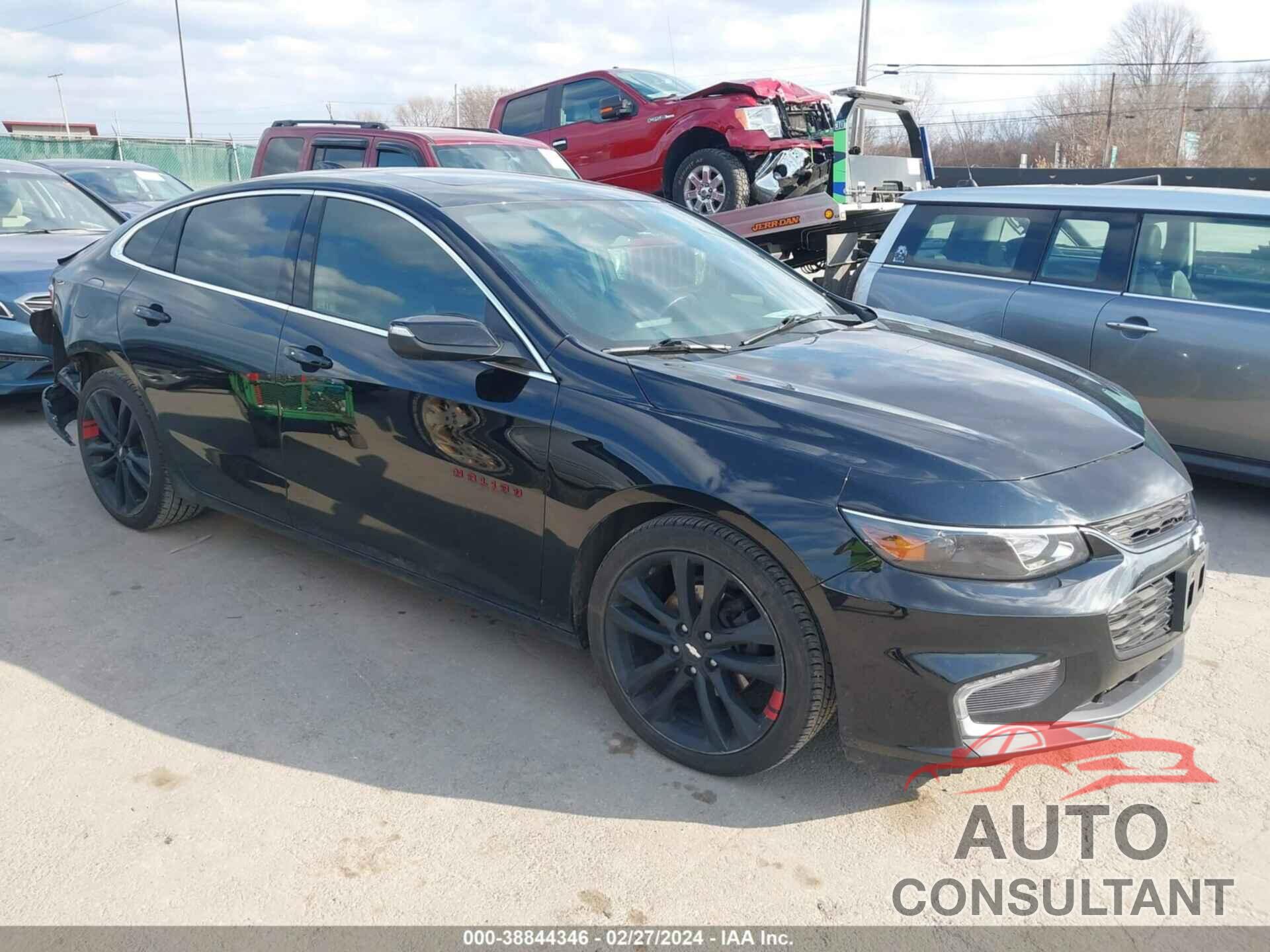 CHEVROLET MALIBU 2018 - 1G1ZD5ST7JF203331