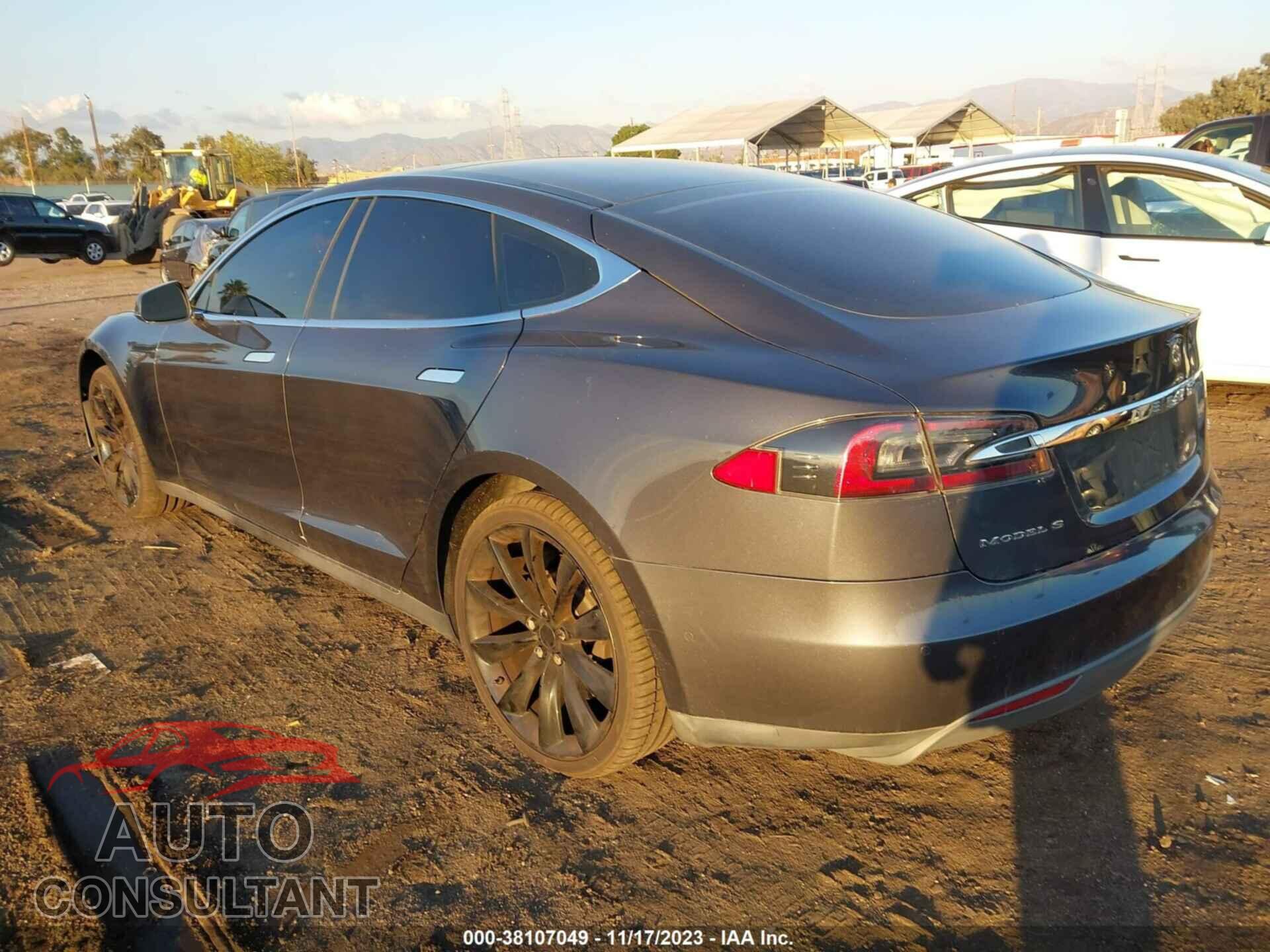 TESLA MODEL S 2016 - 5YJSA1E28GF128035