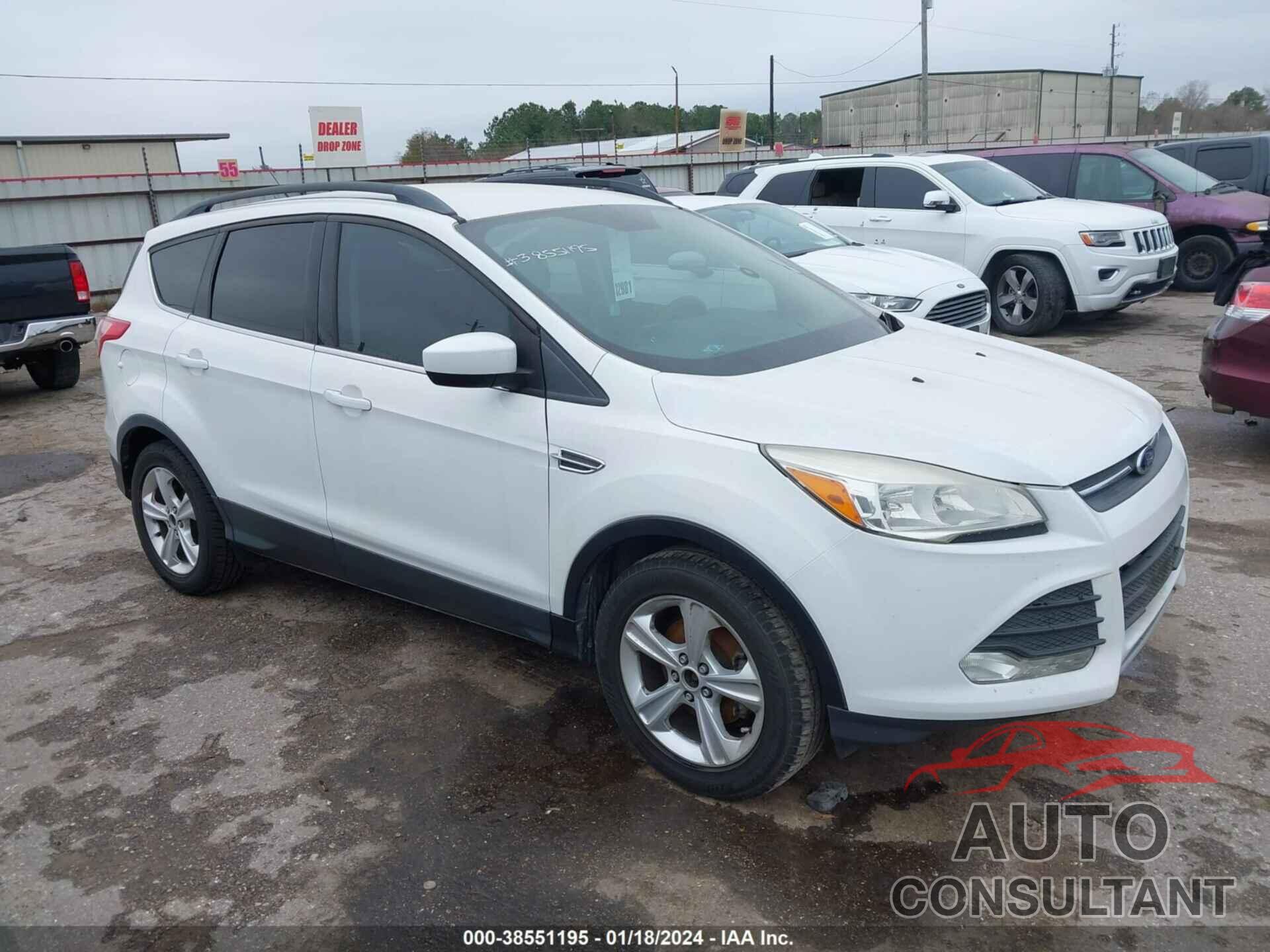 FORD ESCAPE 2015 - 1FMCU0GX3FUC61575