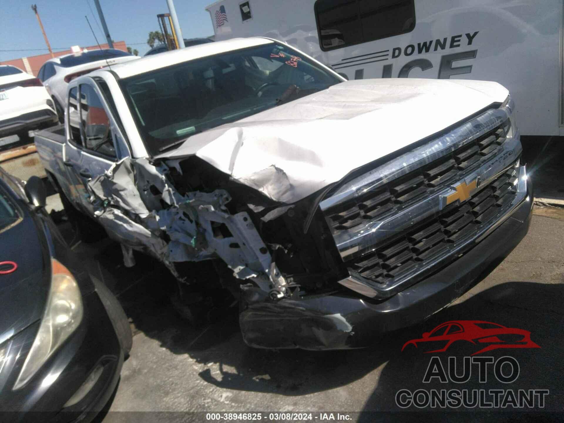 CHEVROLET SILVERADO 1500 2018 - 1GCRCNEH2JZ198278