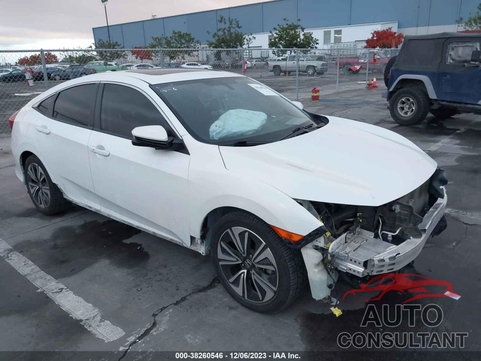 HONDA CIVIC 2018 - JHMFC1F75JX011272