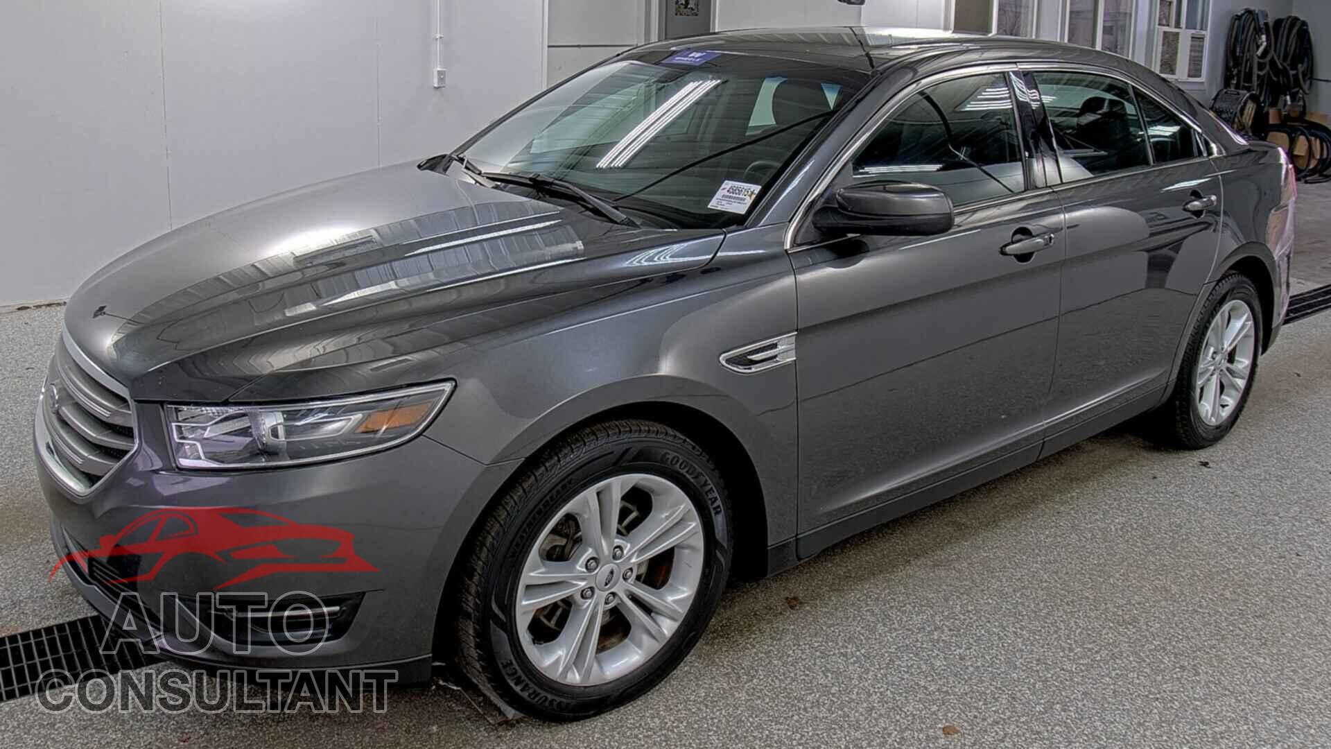 FORD TAURUS 2018 - 1FAHP2H84JG106227