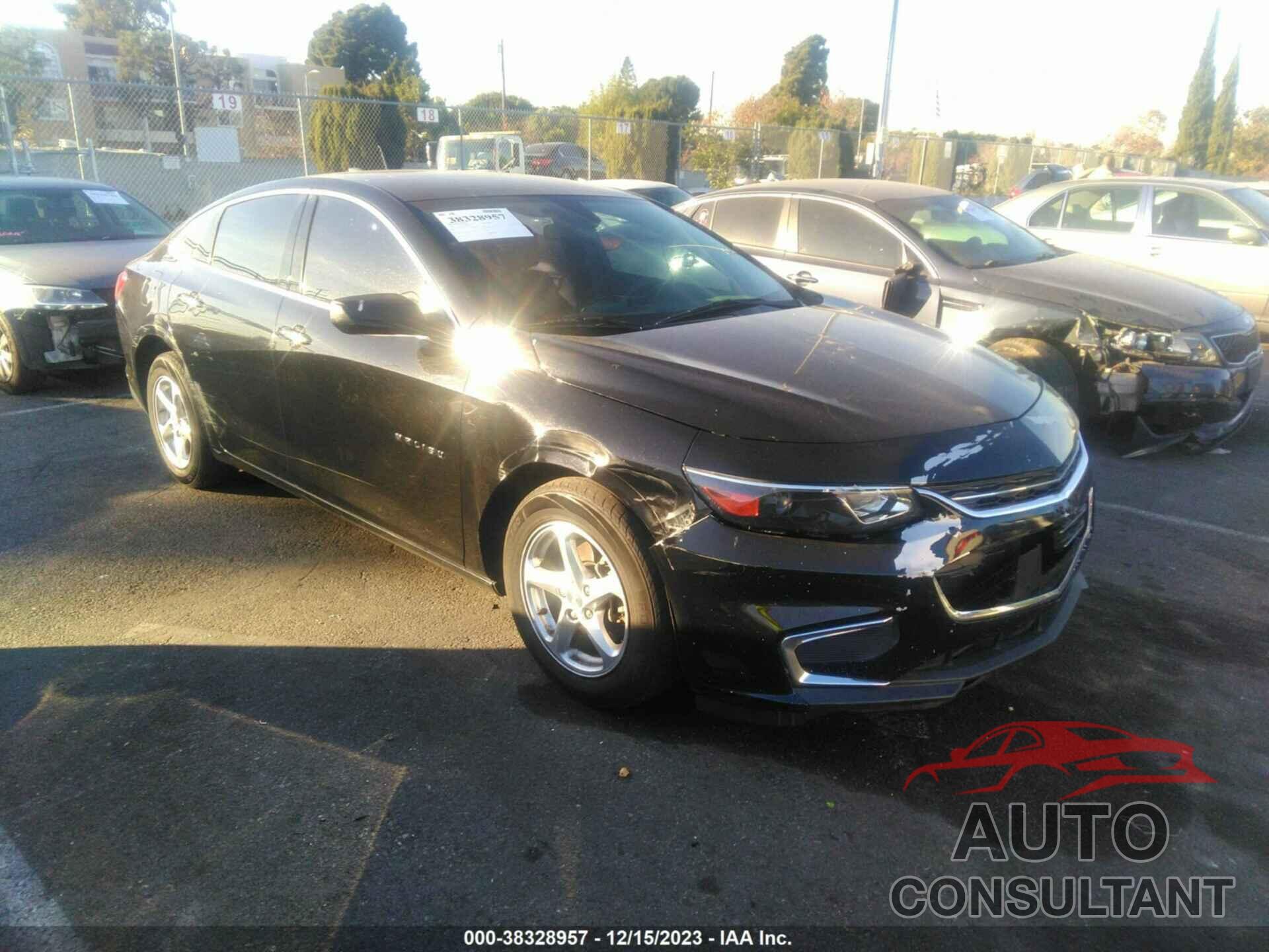 CHEVROLET MALIBU 2018 - 1G1ZB5ST1JF178612