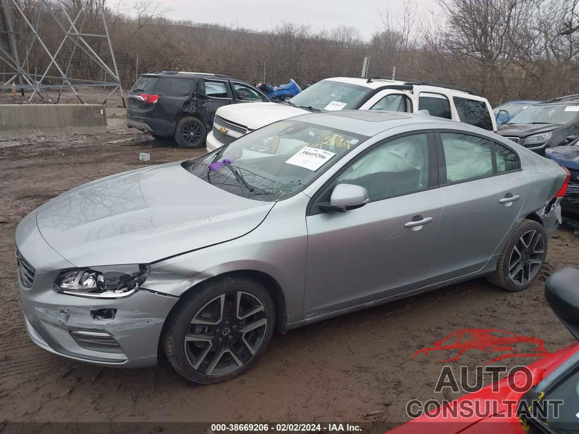 VOLVO S60 2018 - YV126MFL5J2454244