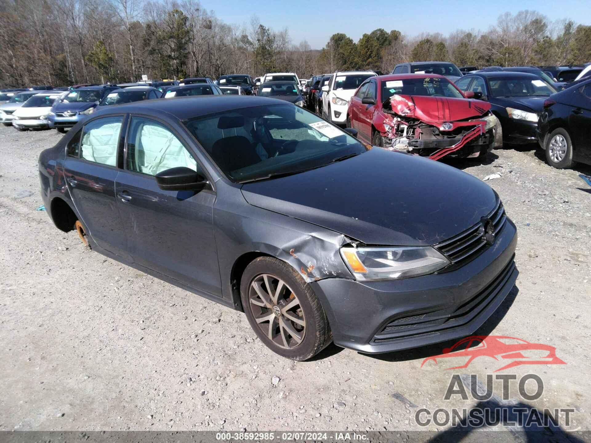 VOLKSWAGEN JETTA 2016 - 3VWD67AJ5GM325800