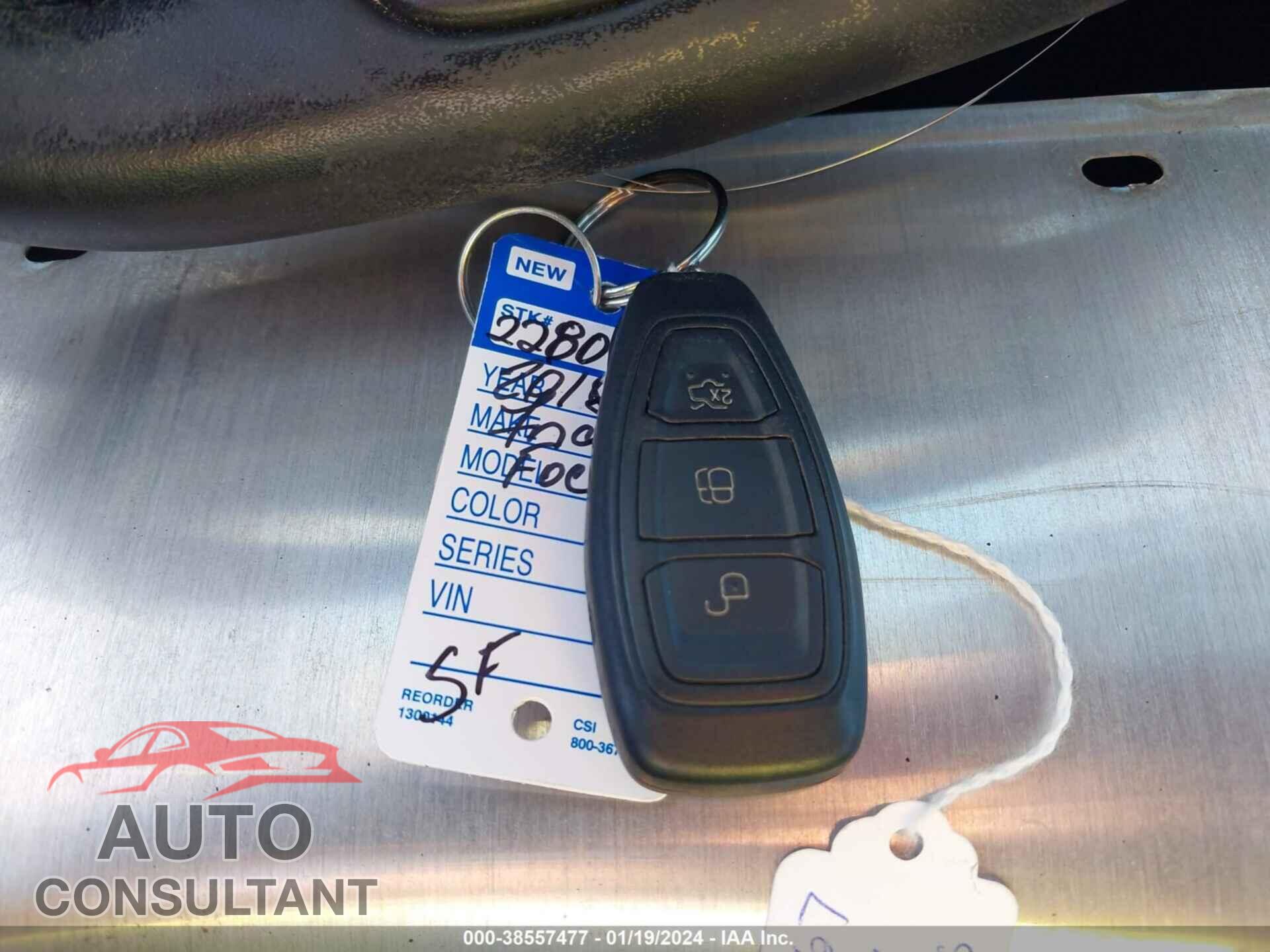 FORD FOCUS ST 2018 - 1FADP3L96JL200072