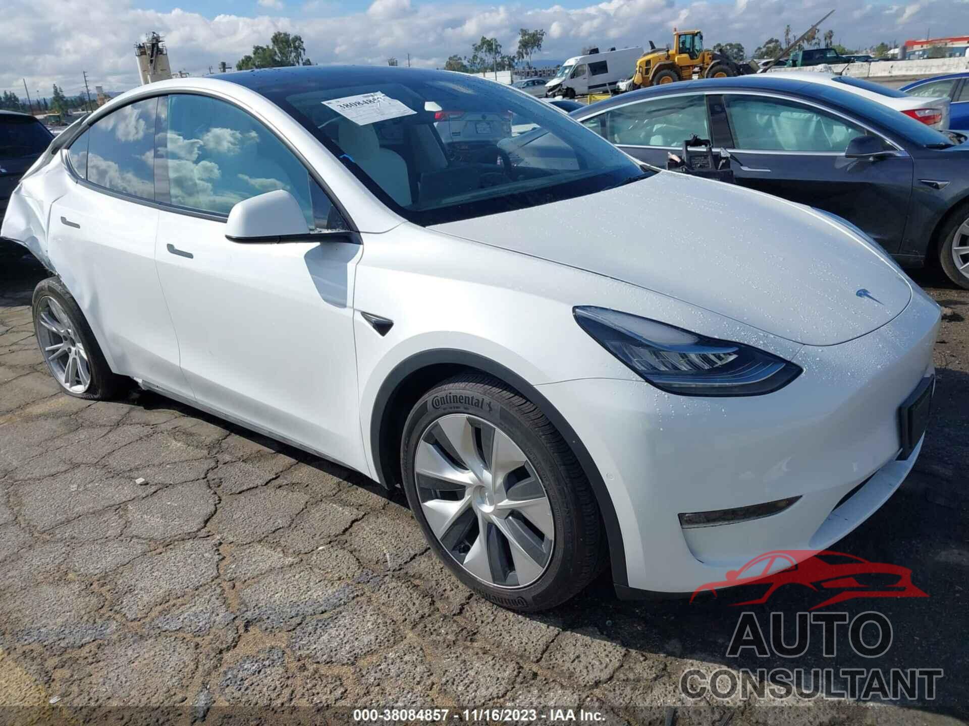 TESLA MODEL Y 2022 - 7SAYGAEE1NF337880