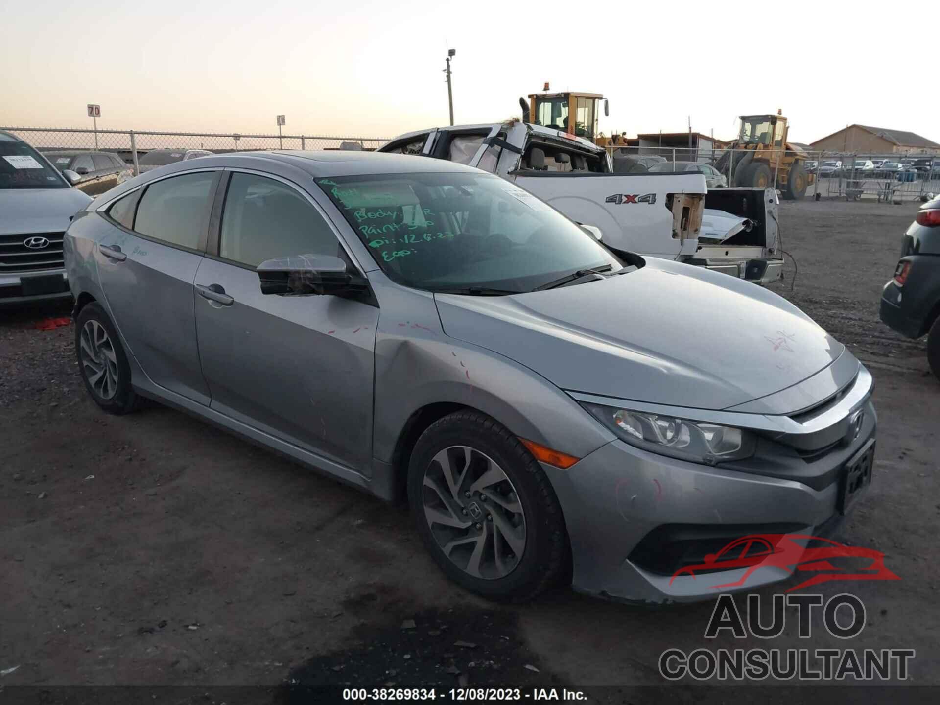 HONDA CIVIC 2018 - 2HGFC2F77JH601518