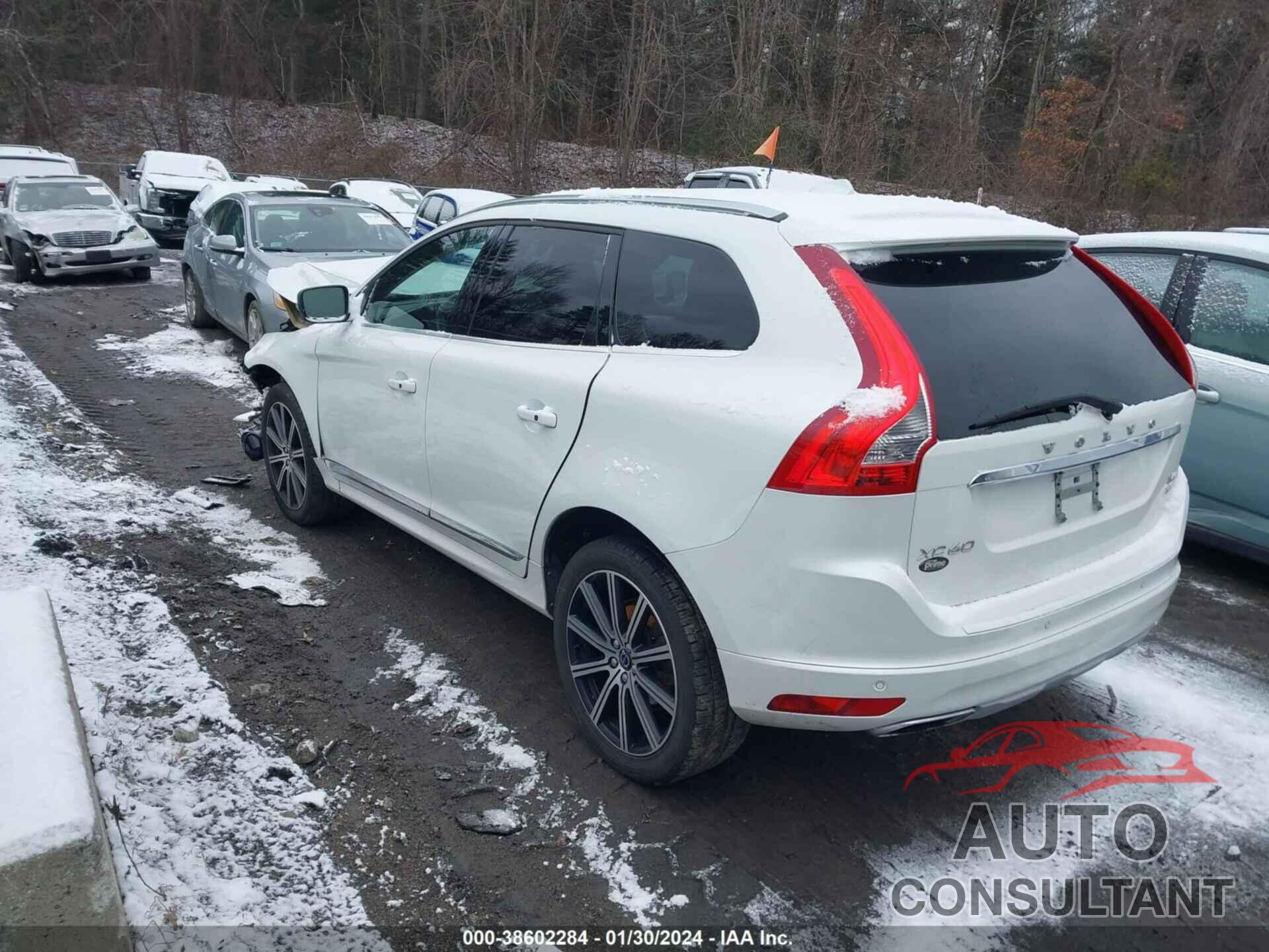 VOLVO XC60 2017 - YV449MRUBH2211142