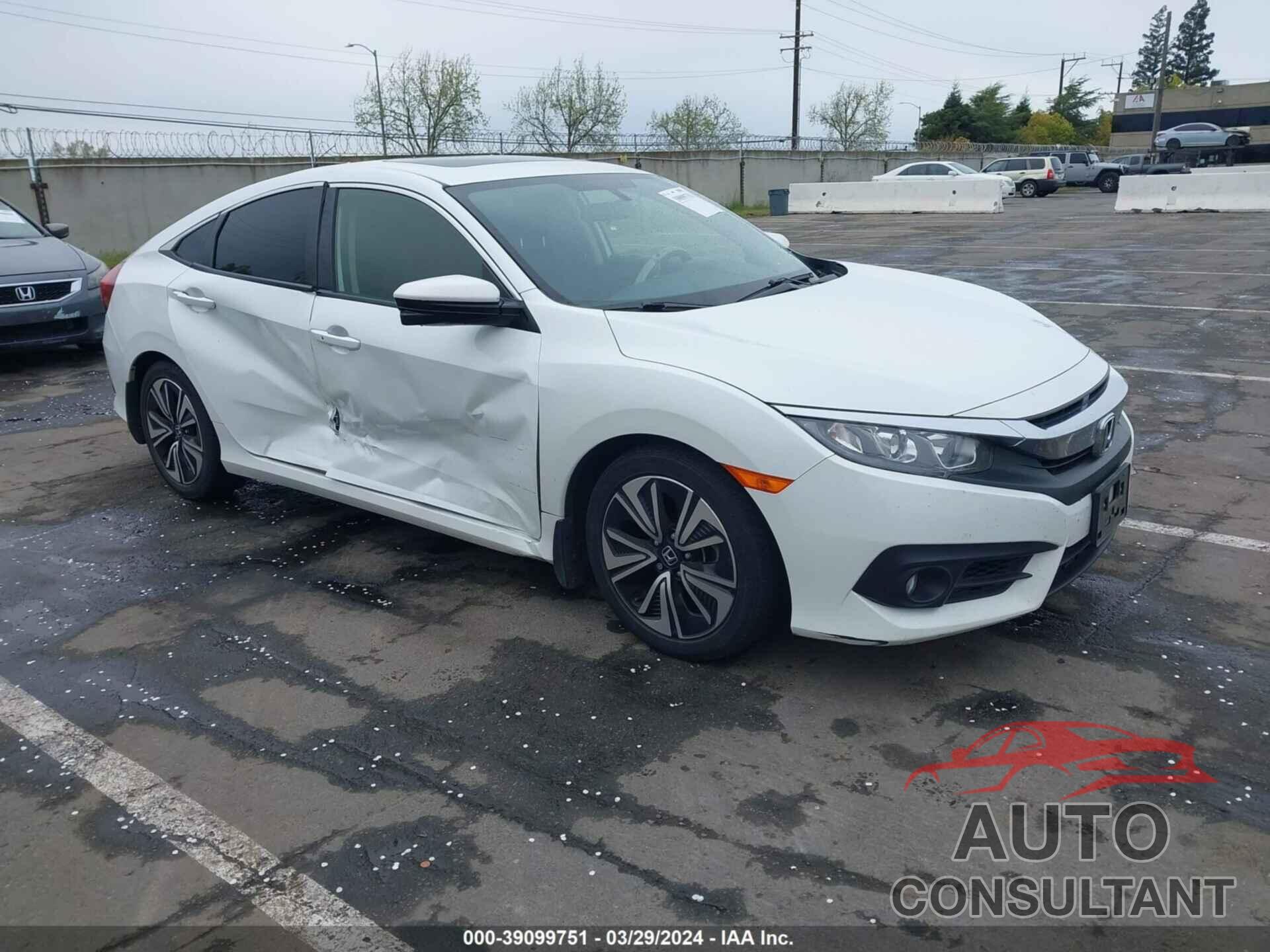 HONDA CIVIC 2018 - JHMFC1F32JX040631