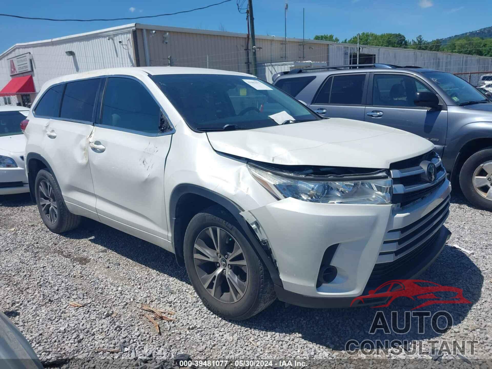 TOYOTA HIGHLANDER 2018 - 5TDZARFH8JS039732