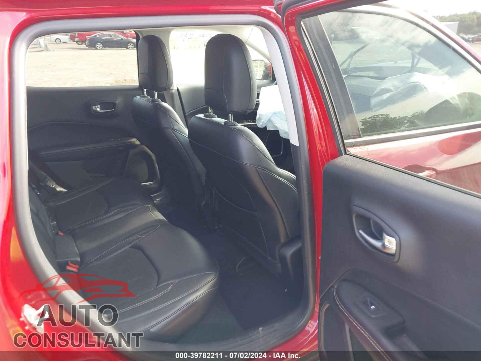 JEEP COMPASS 2018 - 3C4NJCBB7JT108588
