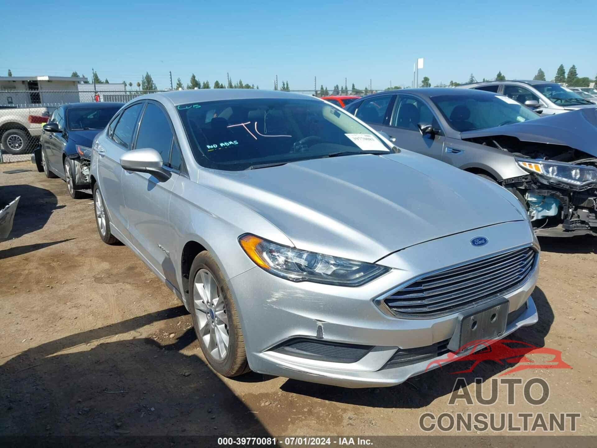 FORD FUSION HYBRID 2017 - 3FA6P0LU3HR217158