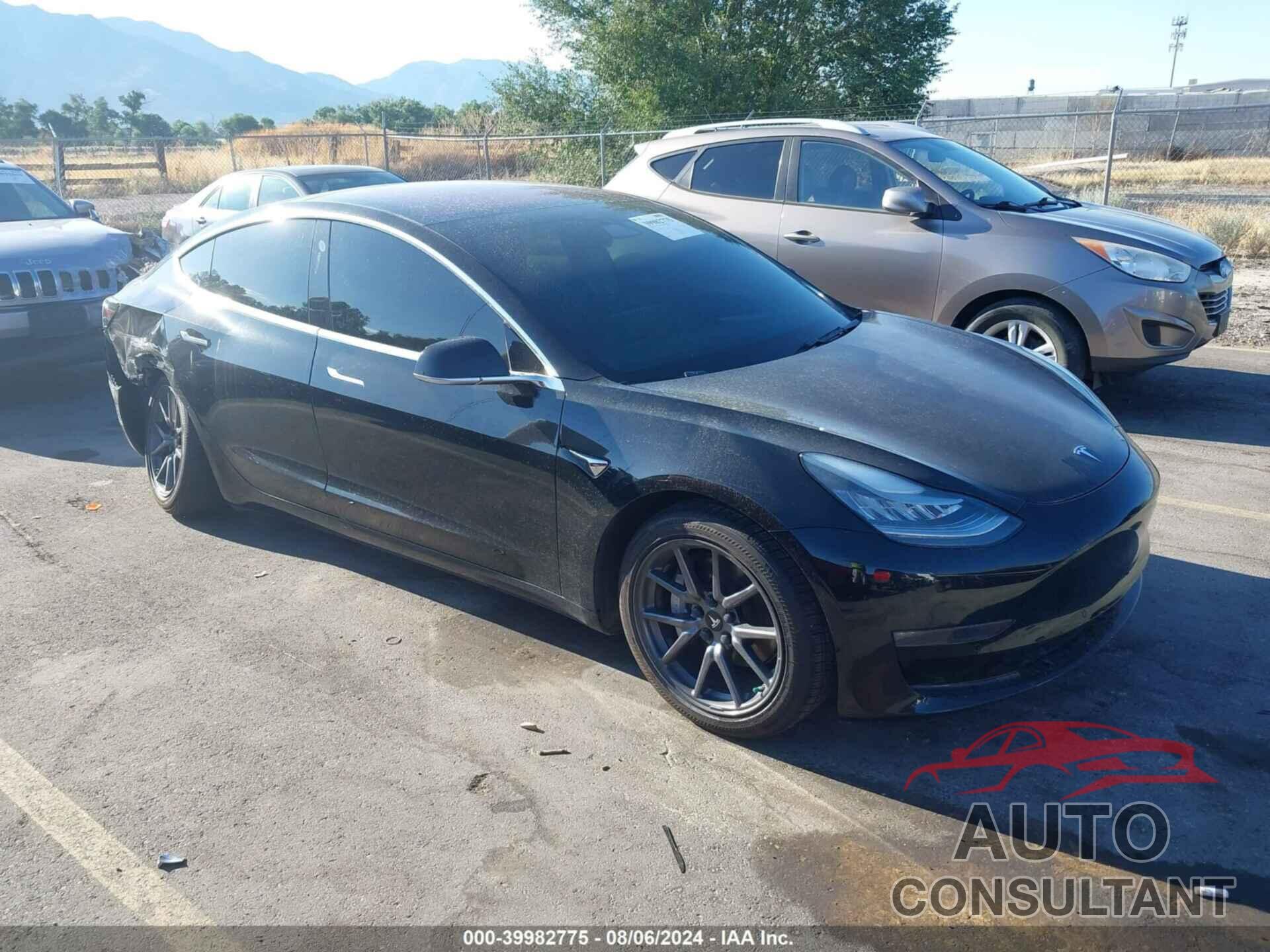 TESLA MODEL 3 2018 - 5YJ3E1EBXJF103296