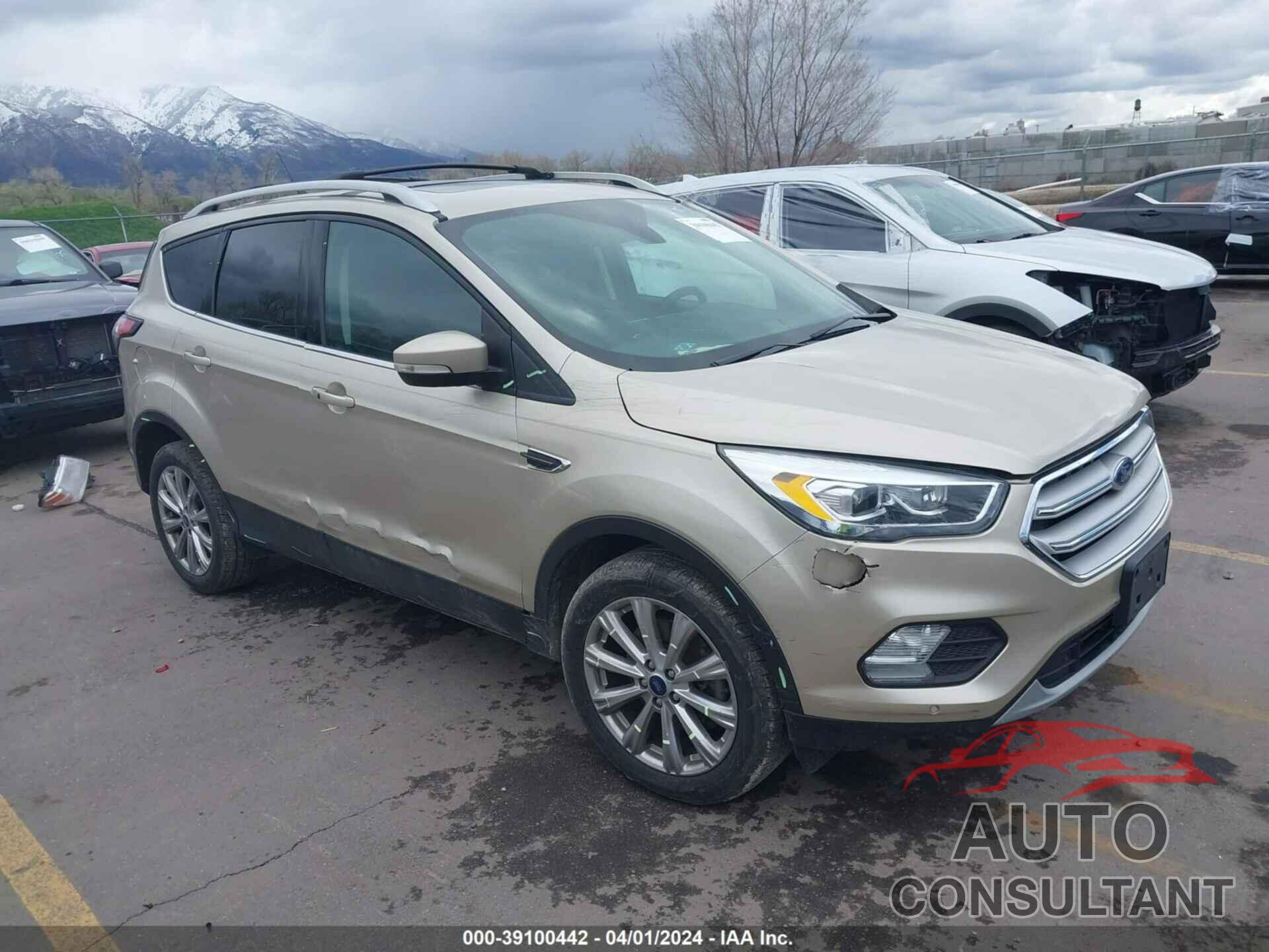 FORD ESCAPE 2018 - 1FMCU9J93JUC62278