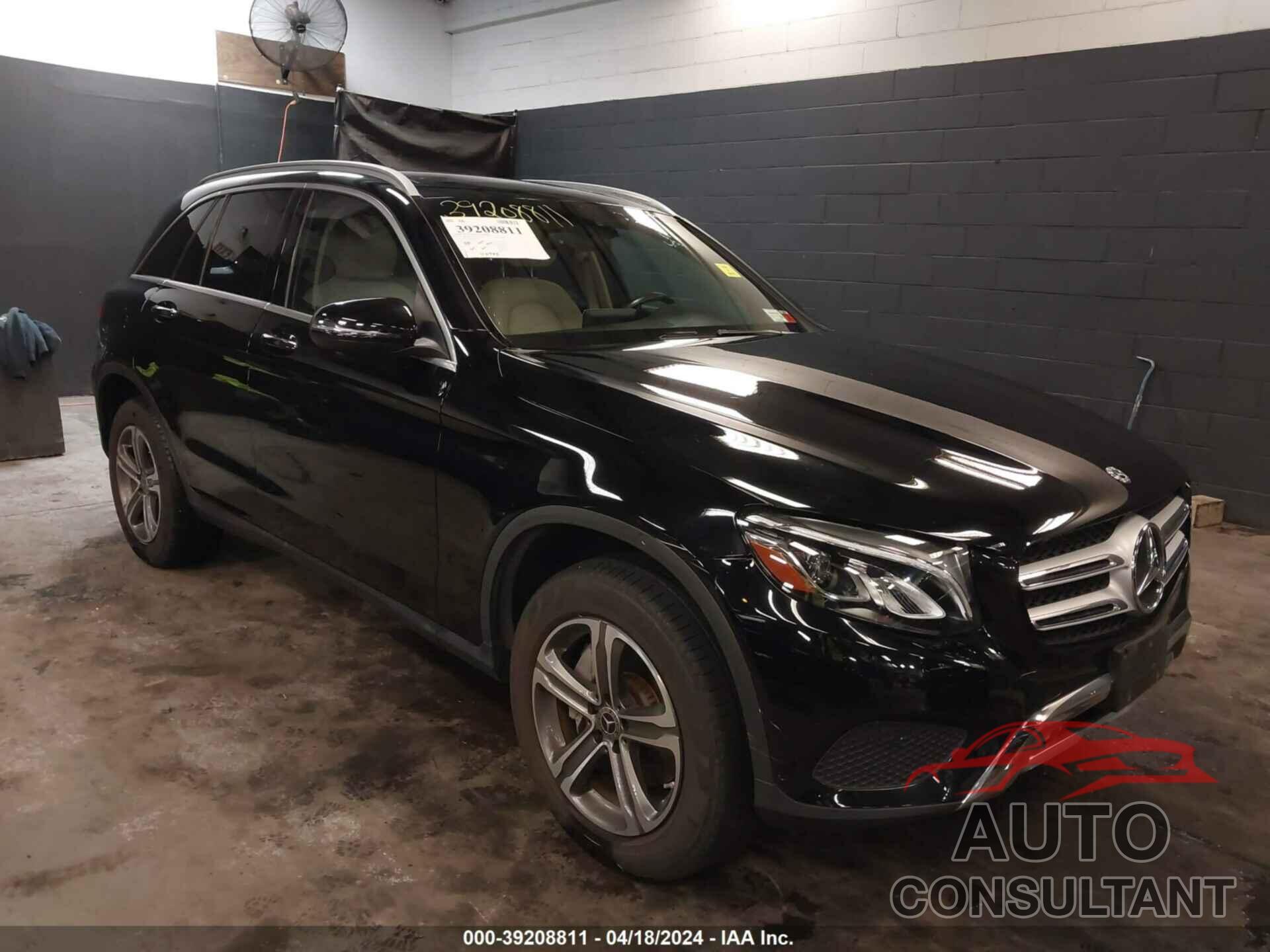 MERCEDES-BENZ GLC 300 2018 - WDC0G4KB3JV083603
