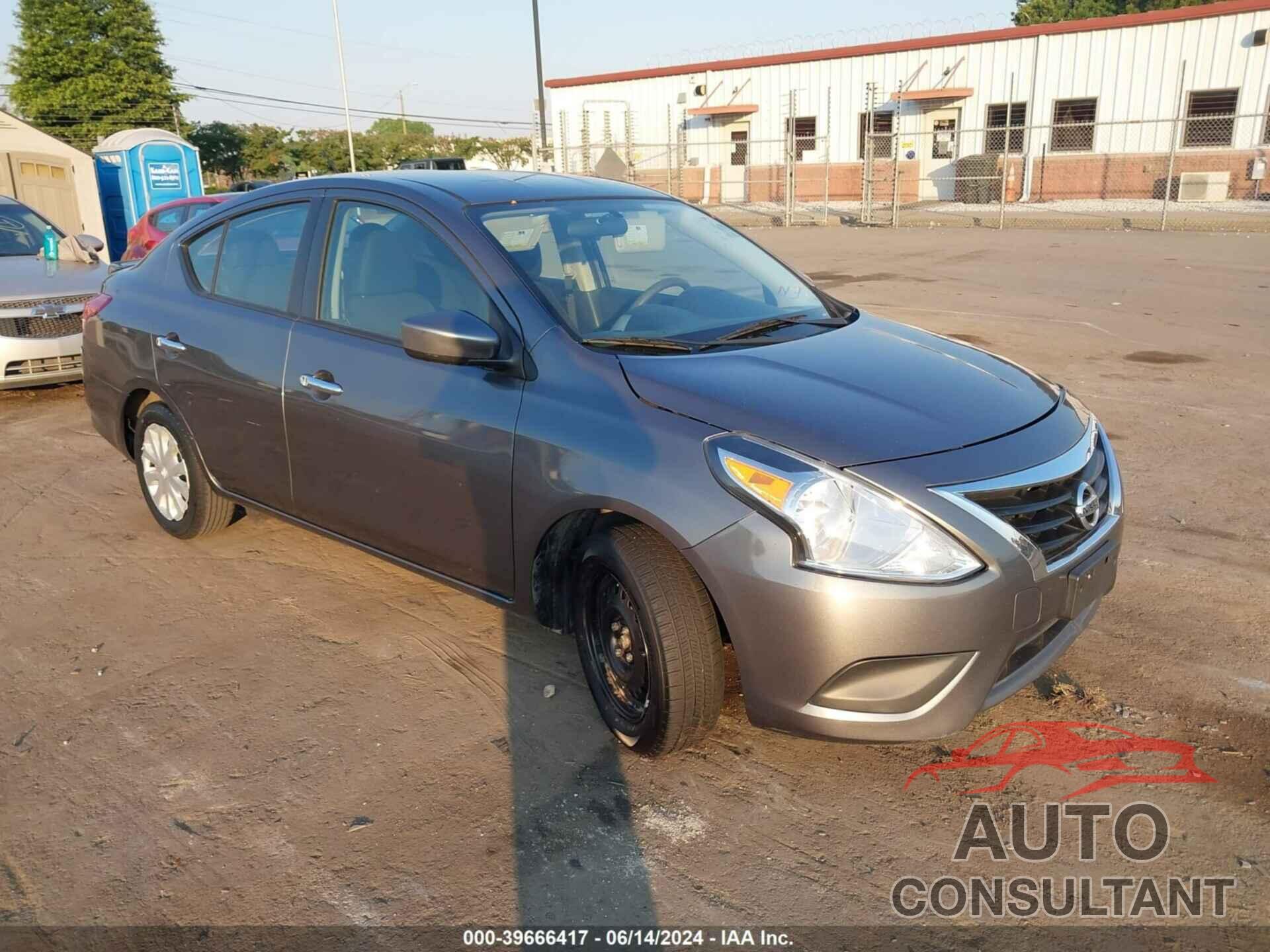 NISSAN VERSA 2017 - 3N1CN7AP4HL870726