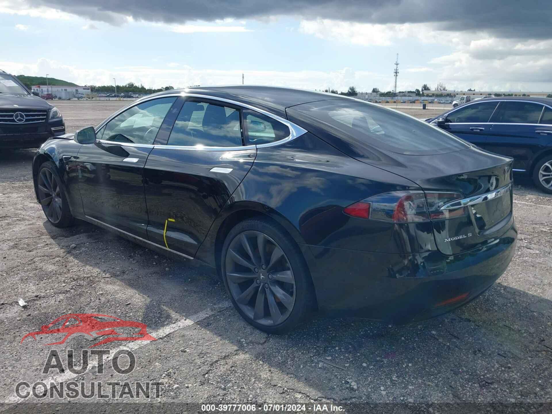 TESLA MODEL S 2017 - 5YJSA1E14HF200499
