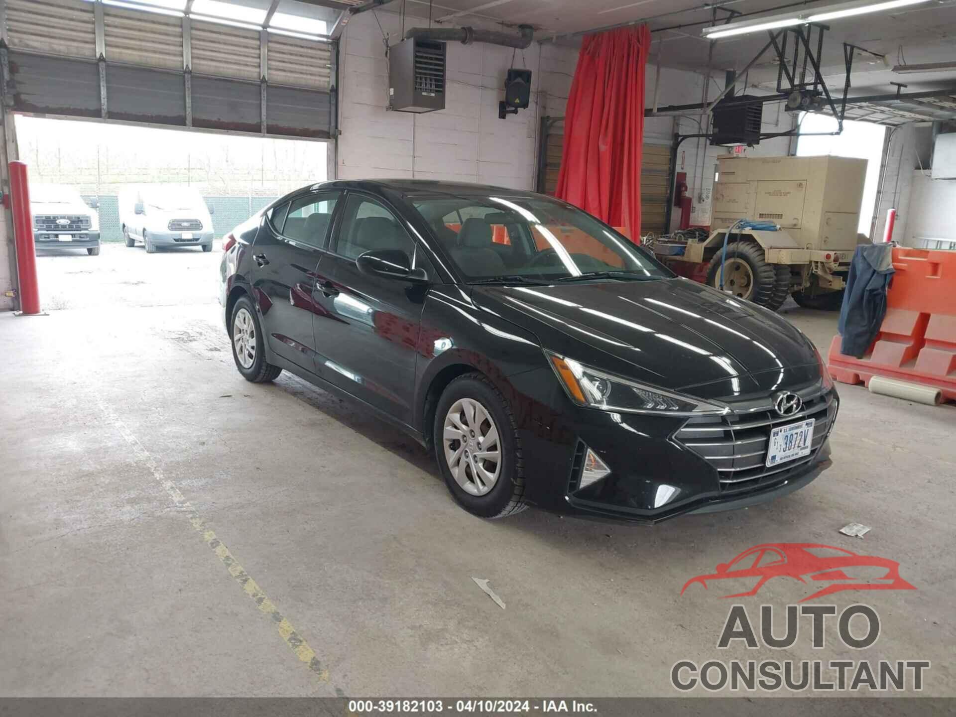 HYUNDAI ELANTRA 2019 - 5NPD74LF4KH437803