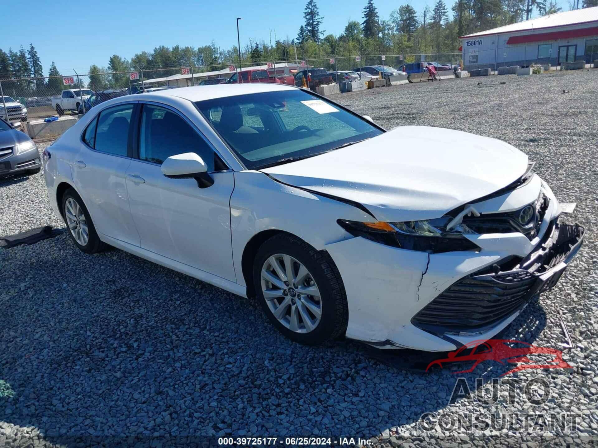 TOYOTA CAMRY 2019 - 4T1B11HK1KU243826