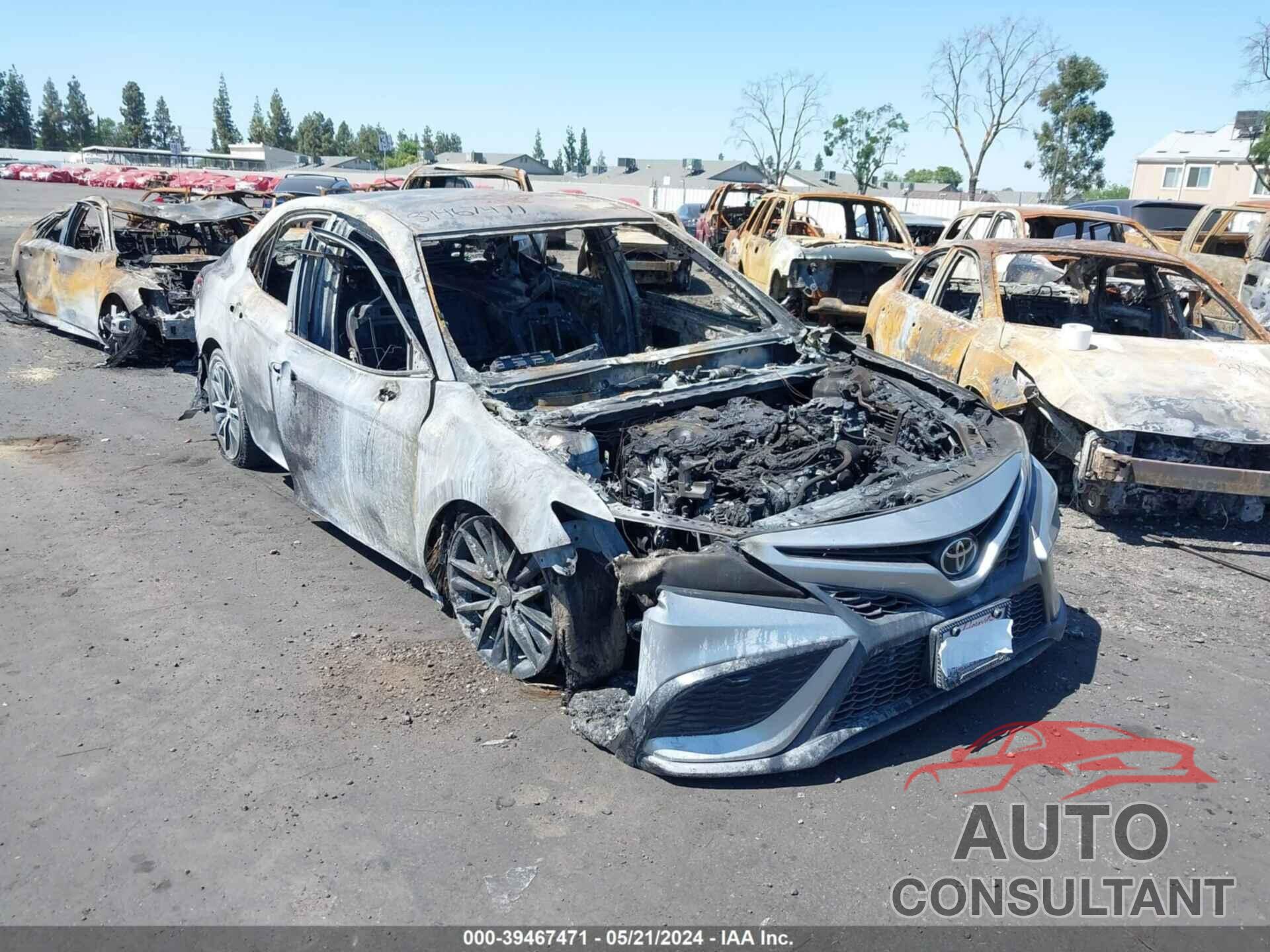 TOYOTA CAMRY 2021 - 4T1G11AK8MU527442