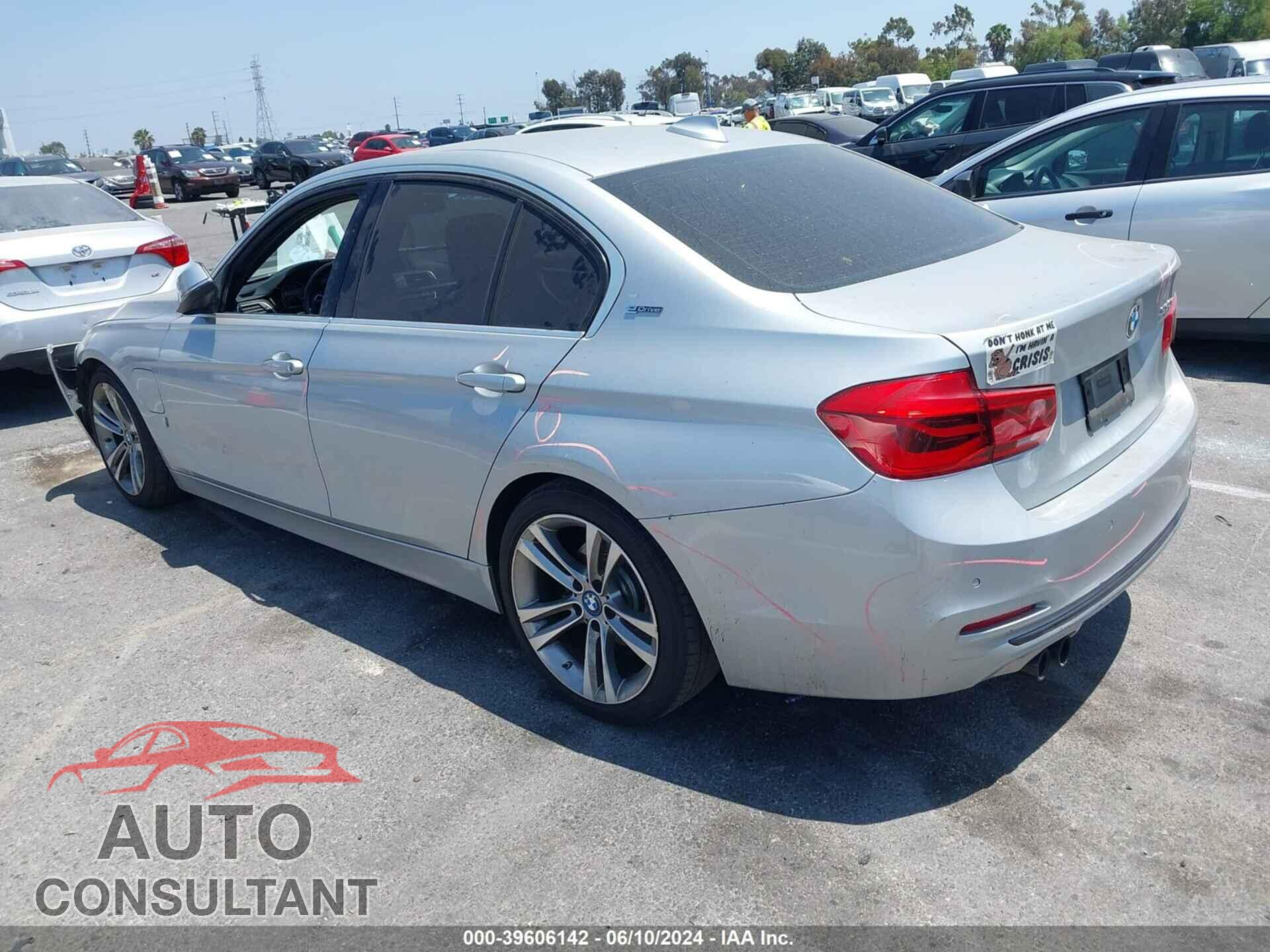 BMW 330E 2017 - WBA8E1C54HK895118