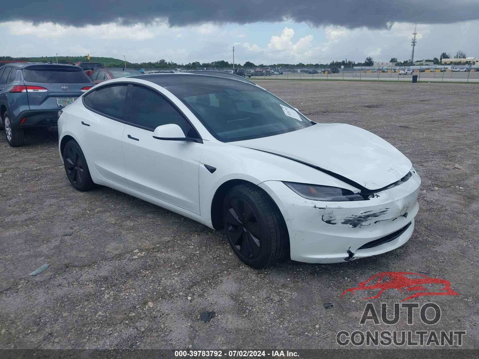 TESLA MODEL 3 2024 - 5YJ3E1EA1RF756831