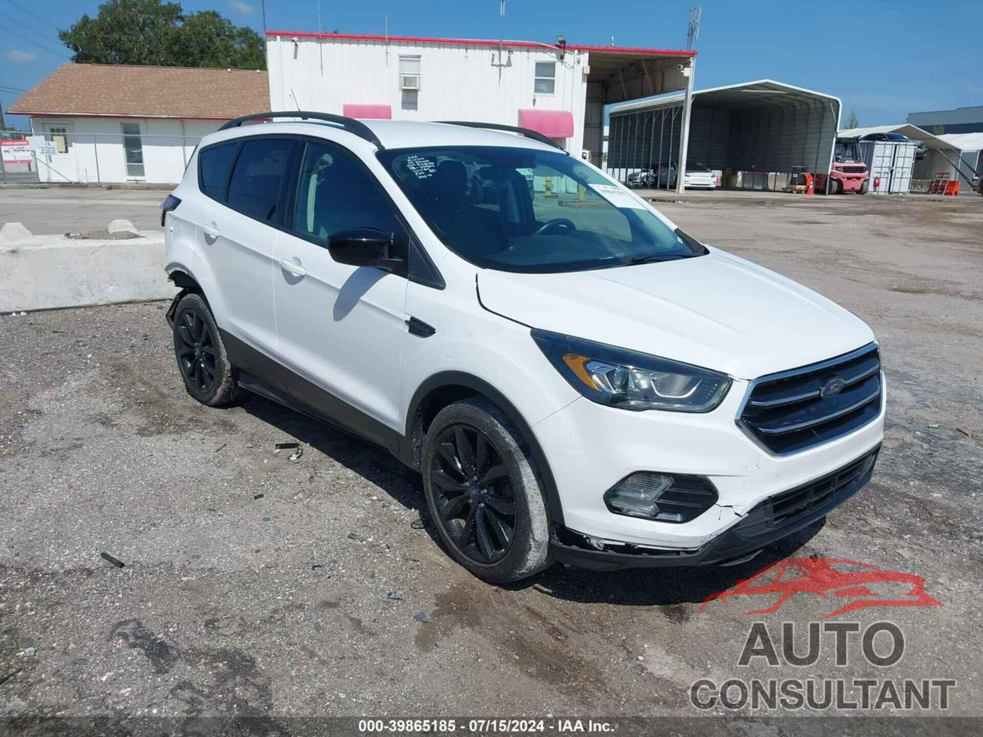 FORD ESCAPE 2018 - 1FMCU0GD1JUD28186