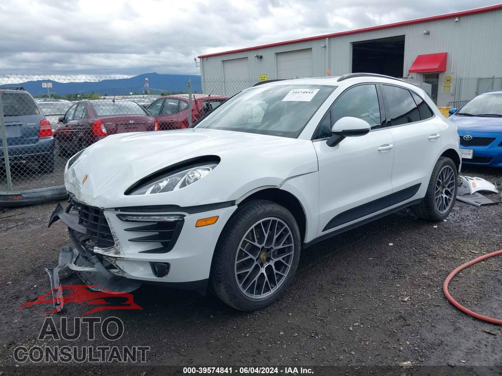 PORSCHE MACAN 2018 - WP1AA2A59JLB09126