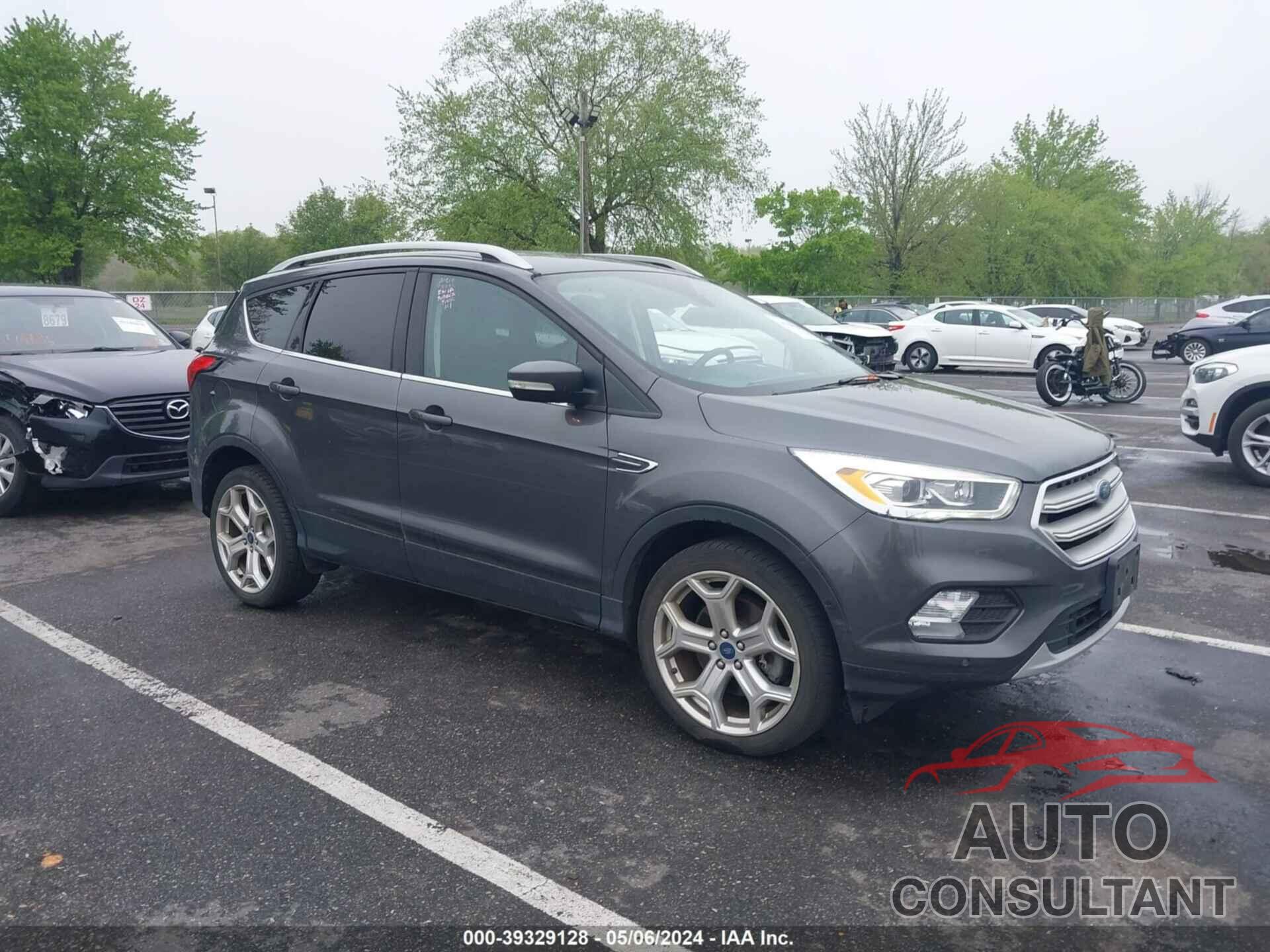 FORD ESCAPE 2019 - 1FMCU9J97KUB42730