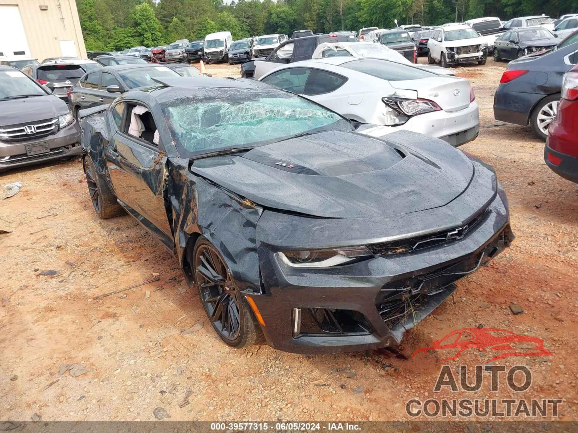 CHEVROLET CAMARO 2018 - 1G1FK1R61J0182528