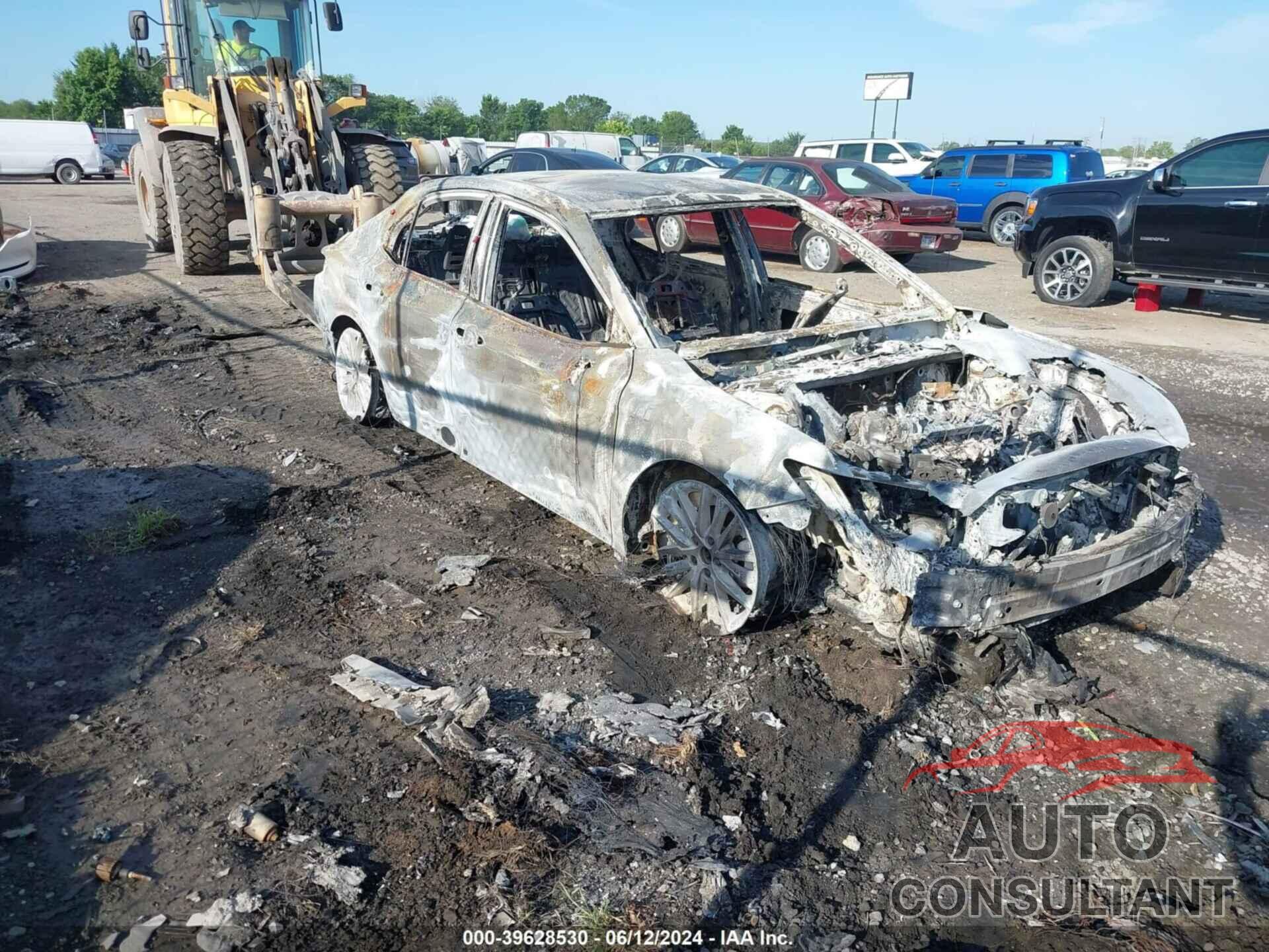 TOYOTA CAMRY 2022 - 4T1G11AK5NU713084