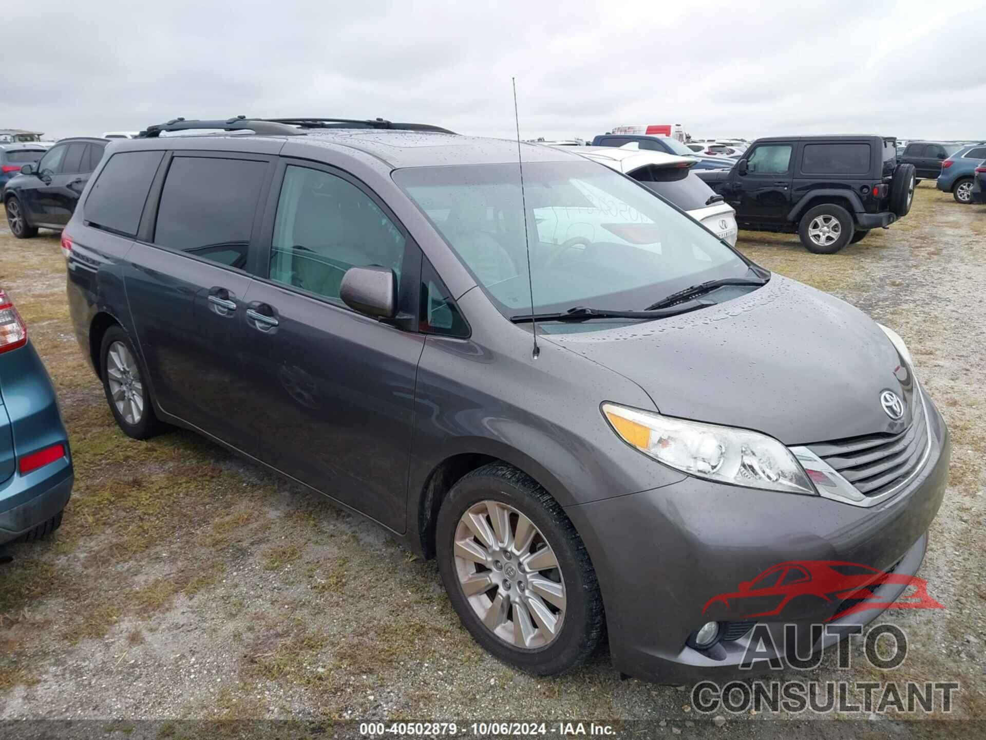 TOYOTA SIENNA 2013 - 5TDDK3DC5DS053541