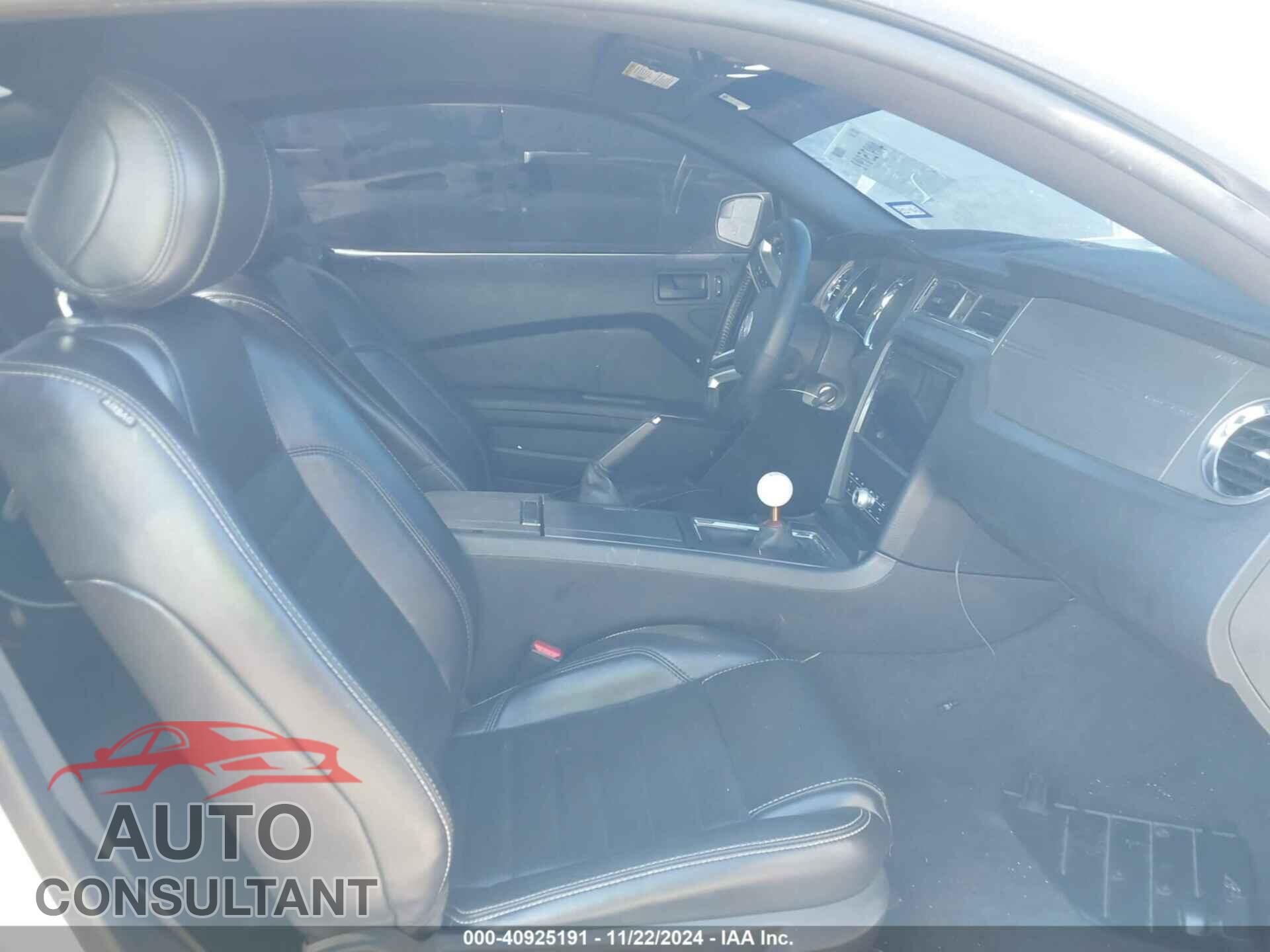 FORD MUSTANG 2013 - 1ZVBP8CF6D5200714